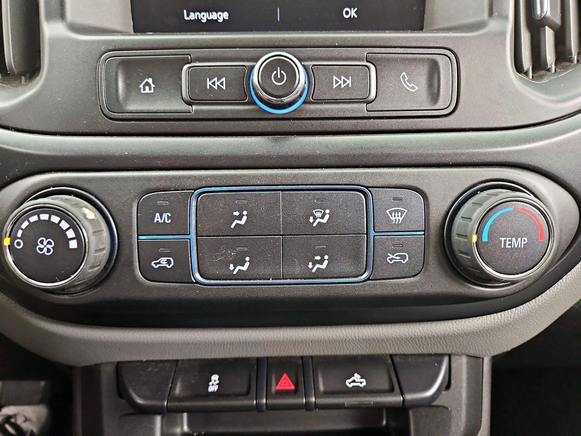 Thumbnail: 2022 Chevrolet Colorado - 16