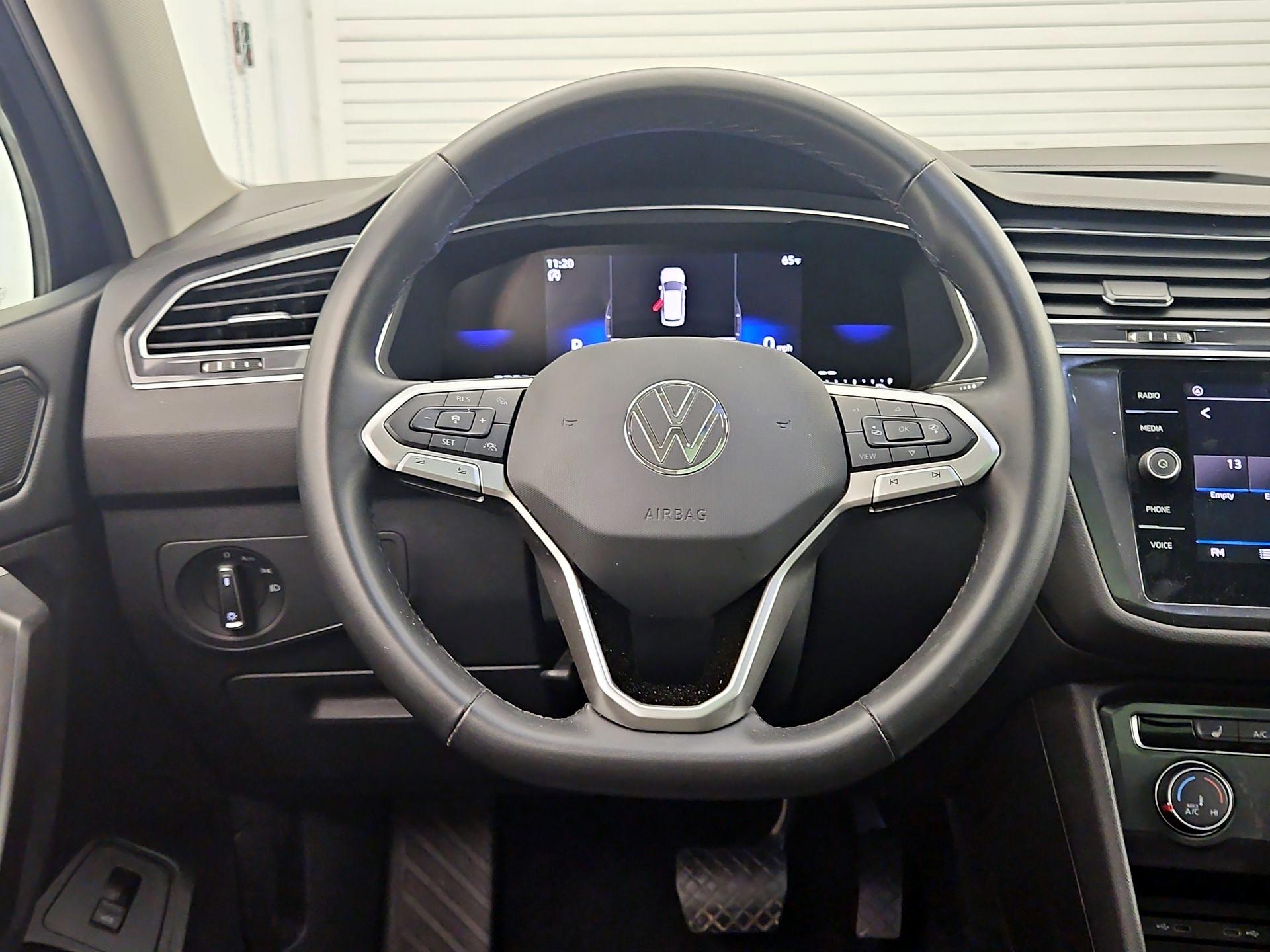 Thumbnail: 2024 Volkswagen Tiguan - 10