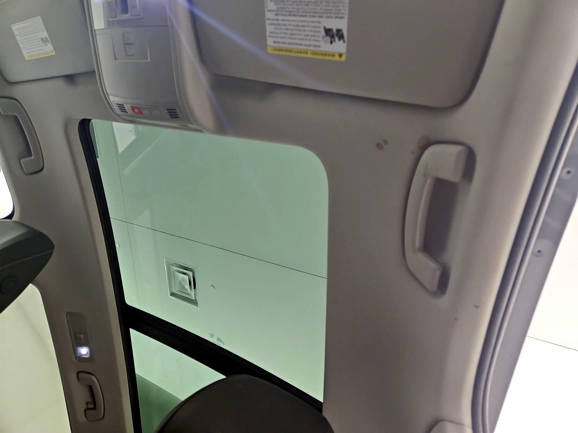 Thumbnail: 2024 Volkswagen Tiguan - 19