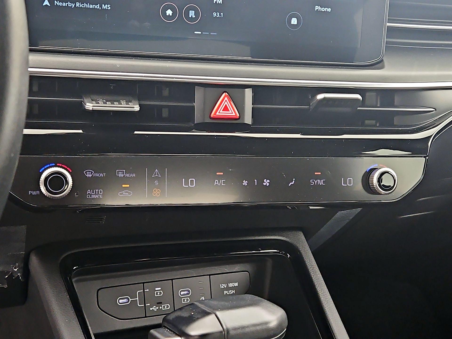 Thumbnail: 2025 Kia K5 - 17