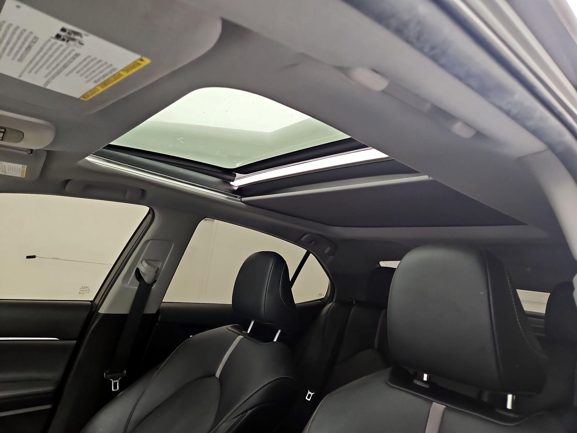 Thumbnail: 2020 Toyota Camry - 20