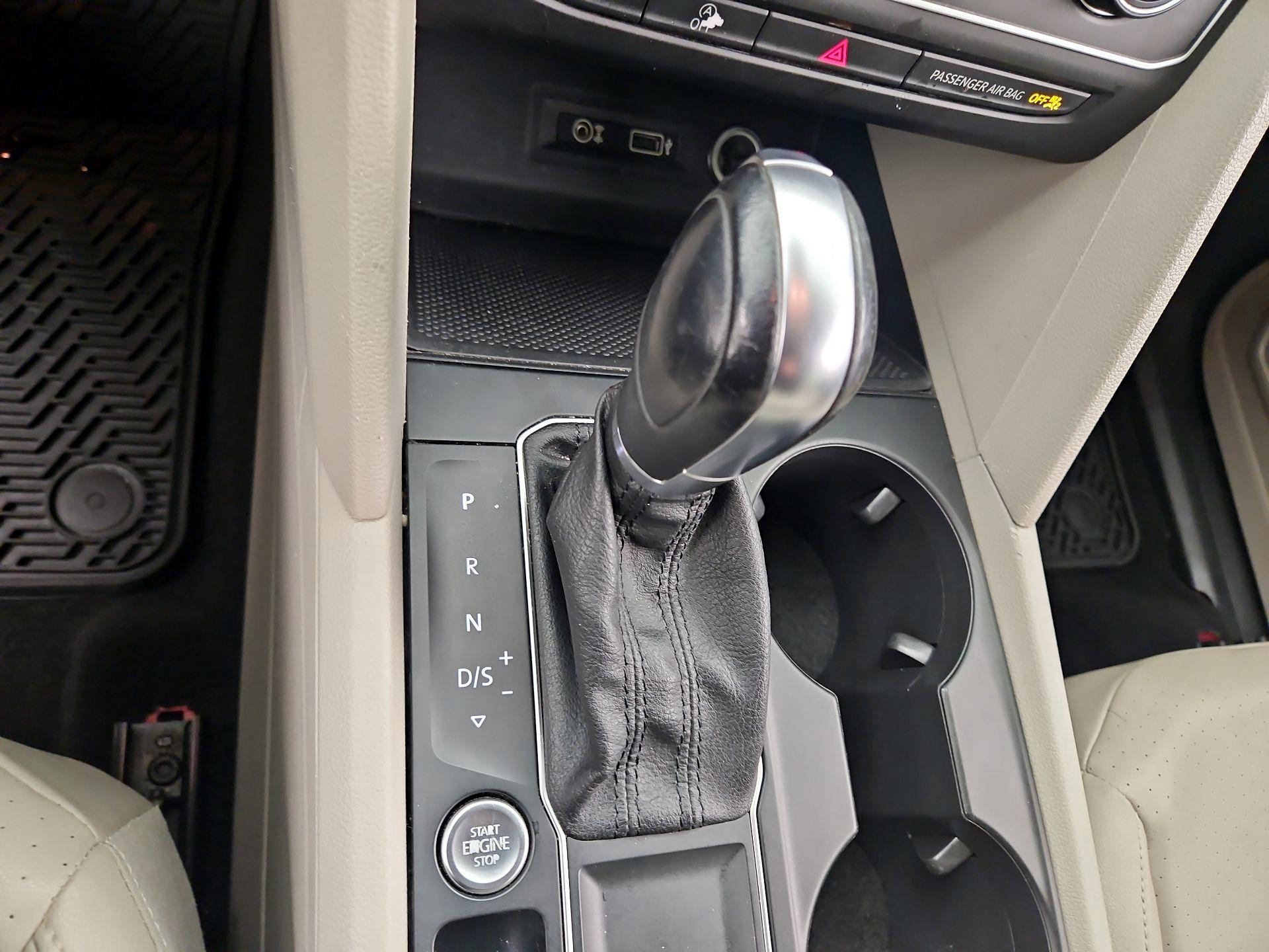 Thumbnail: 2018 Volkswagen Atlas - 17