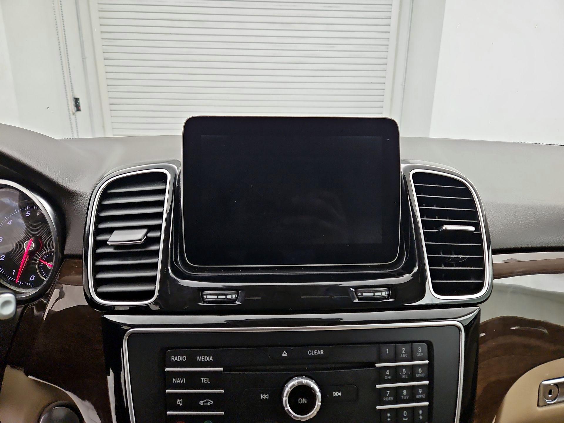 Thumbnail: 2018 Mercedes-Benz GLE - 15