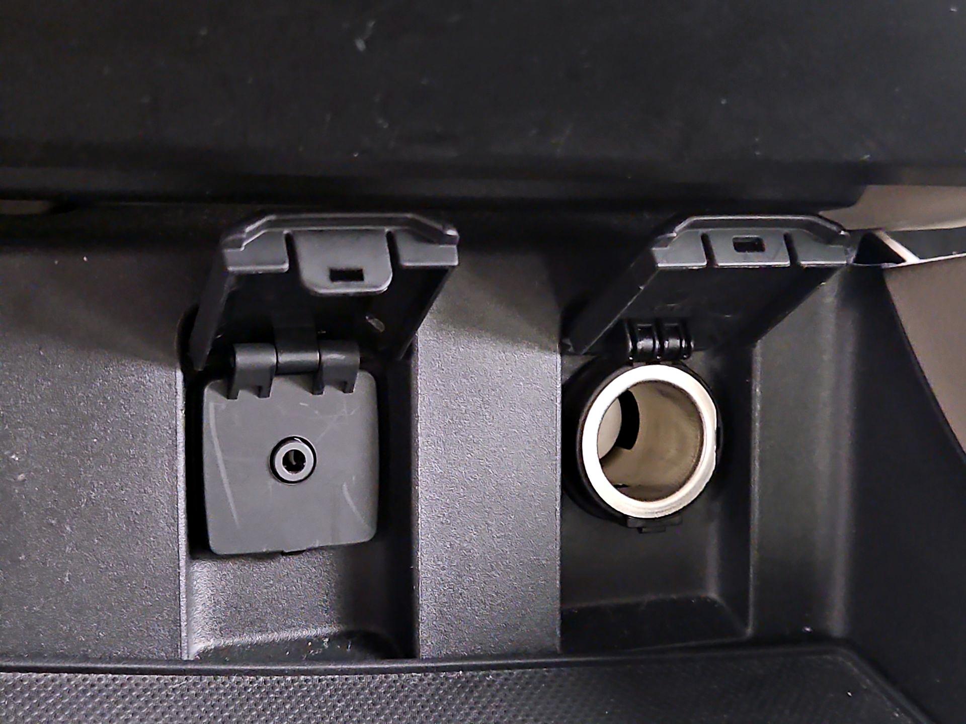 Thumbnail: 2014 Honda Civic - 18