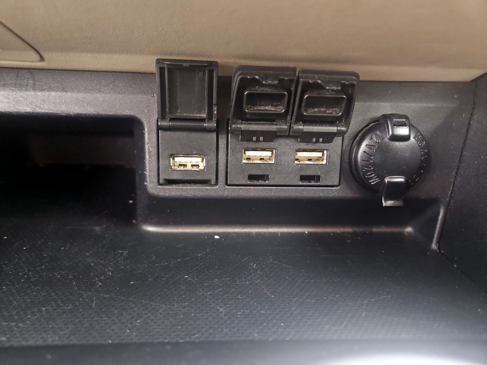 Thumbnail: 2020 Toyota Highlander - 18