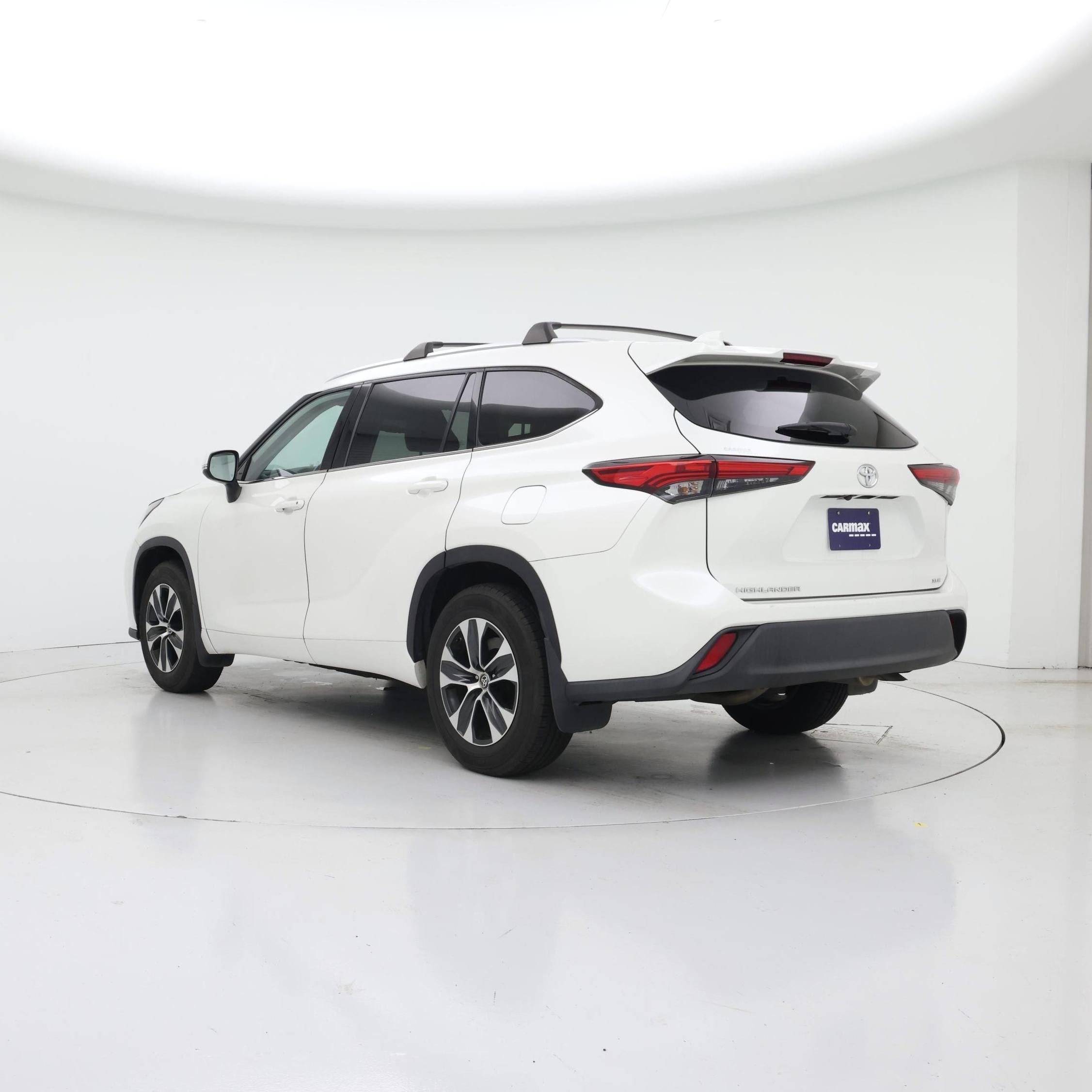 Thumbnail: 2020 Toyota Highlander - 2