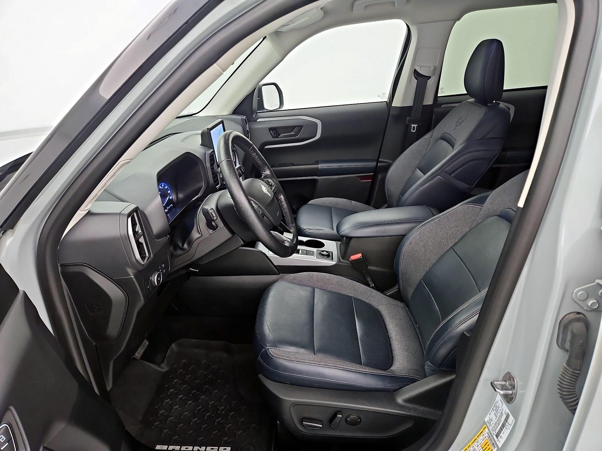 Thumbnail: 2021 Ford Bronco Sport - 11