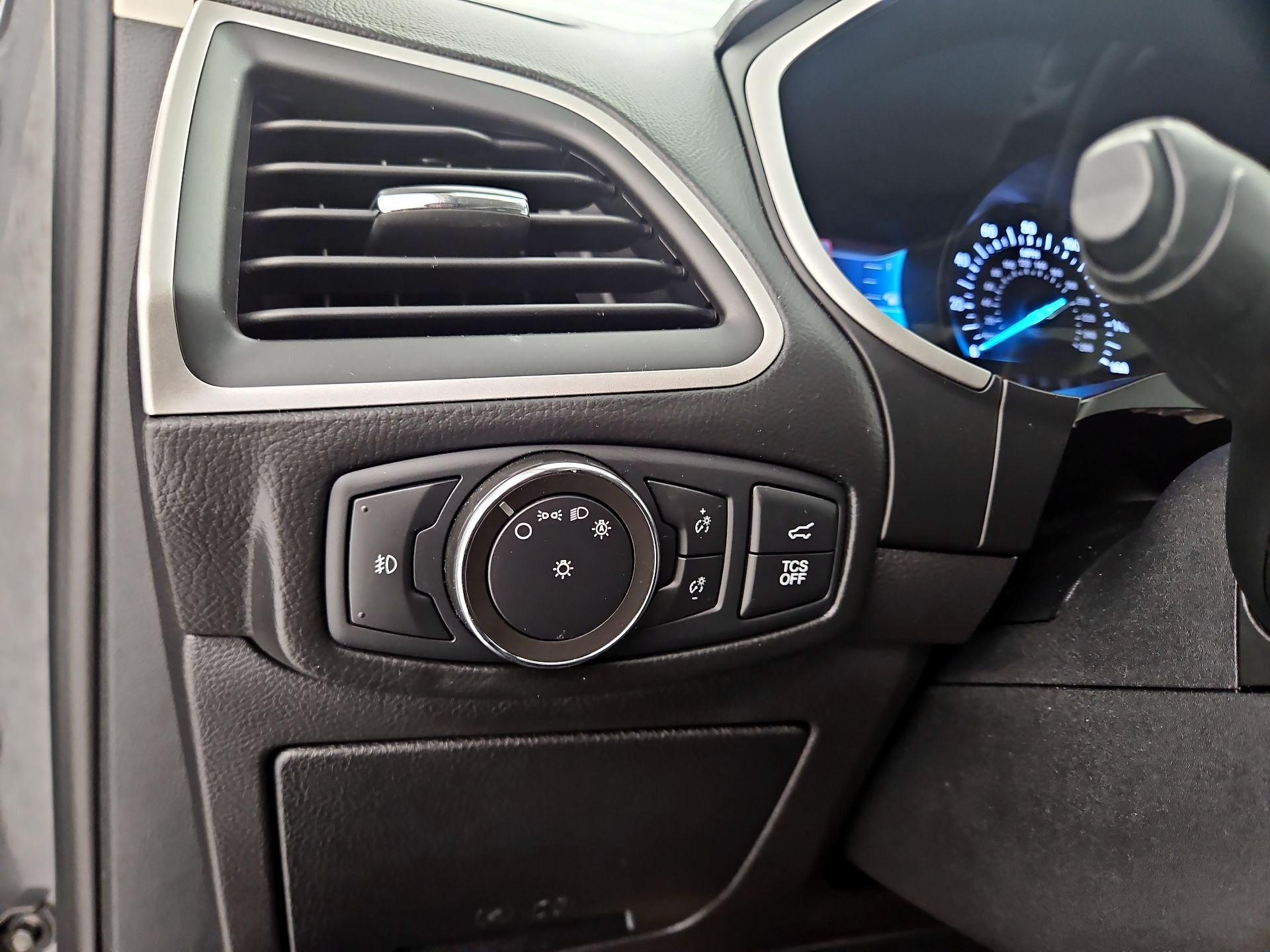 Thumbnail: 2021 Ford Edge - 13