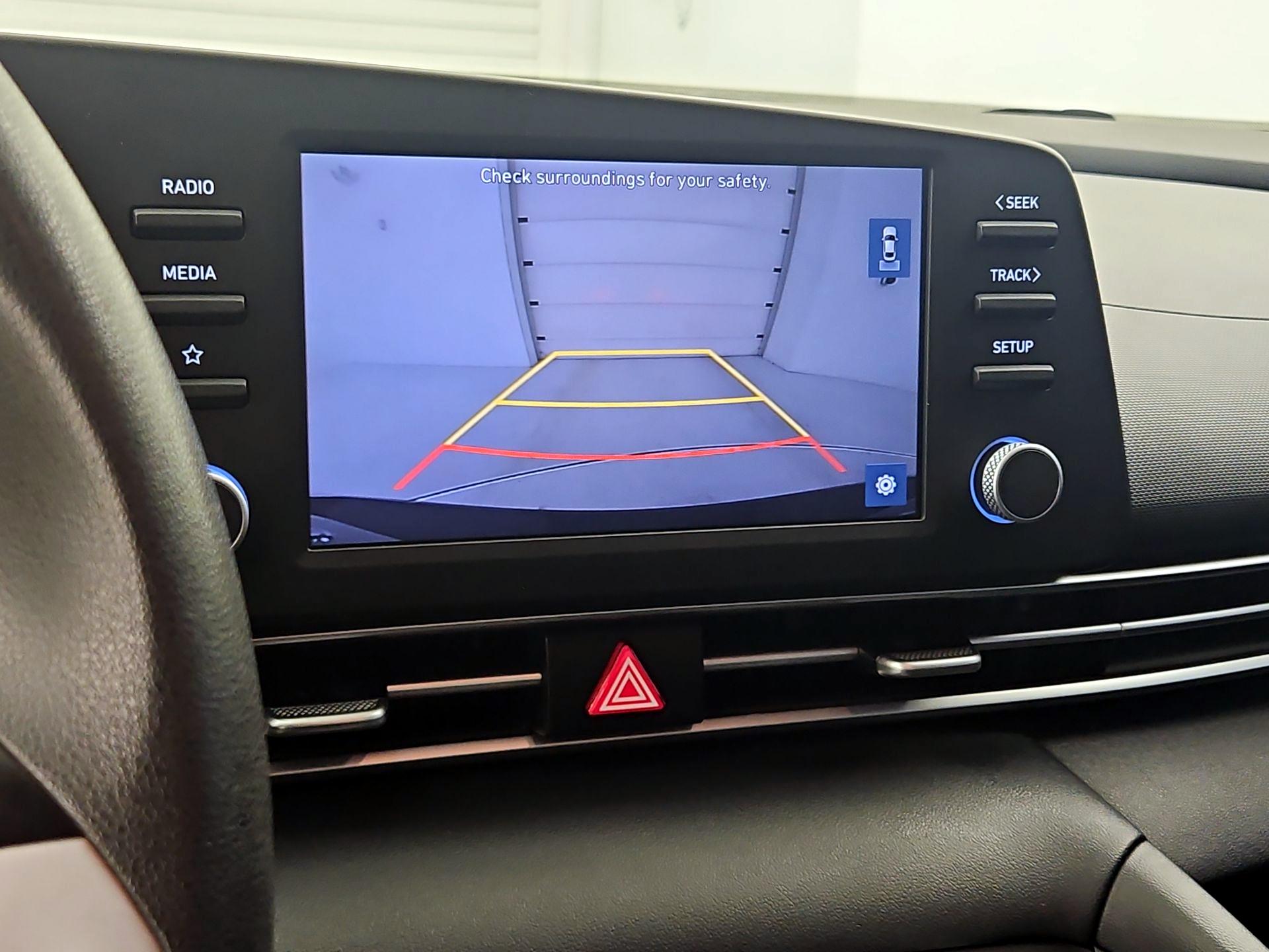 Thumbnail: 2022 Hyundai Elantra - 14