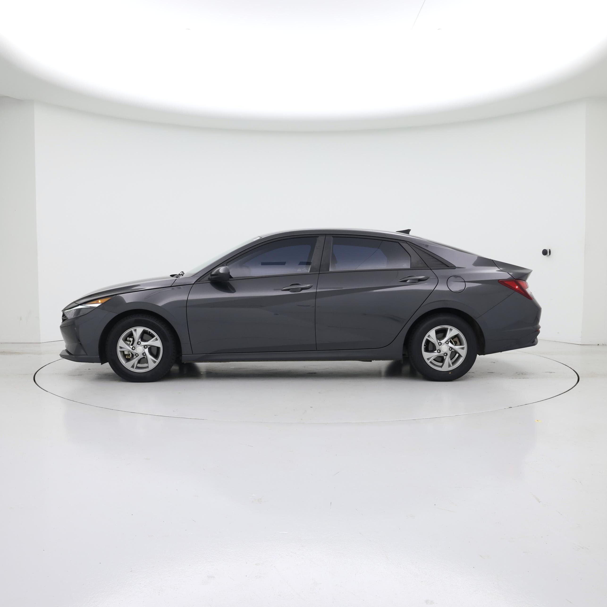 Thumbnail: 2022 Hyundai Elantra - 3