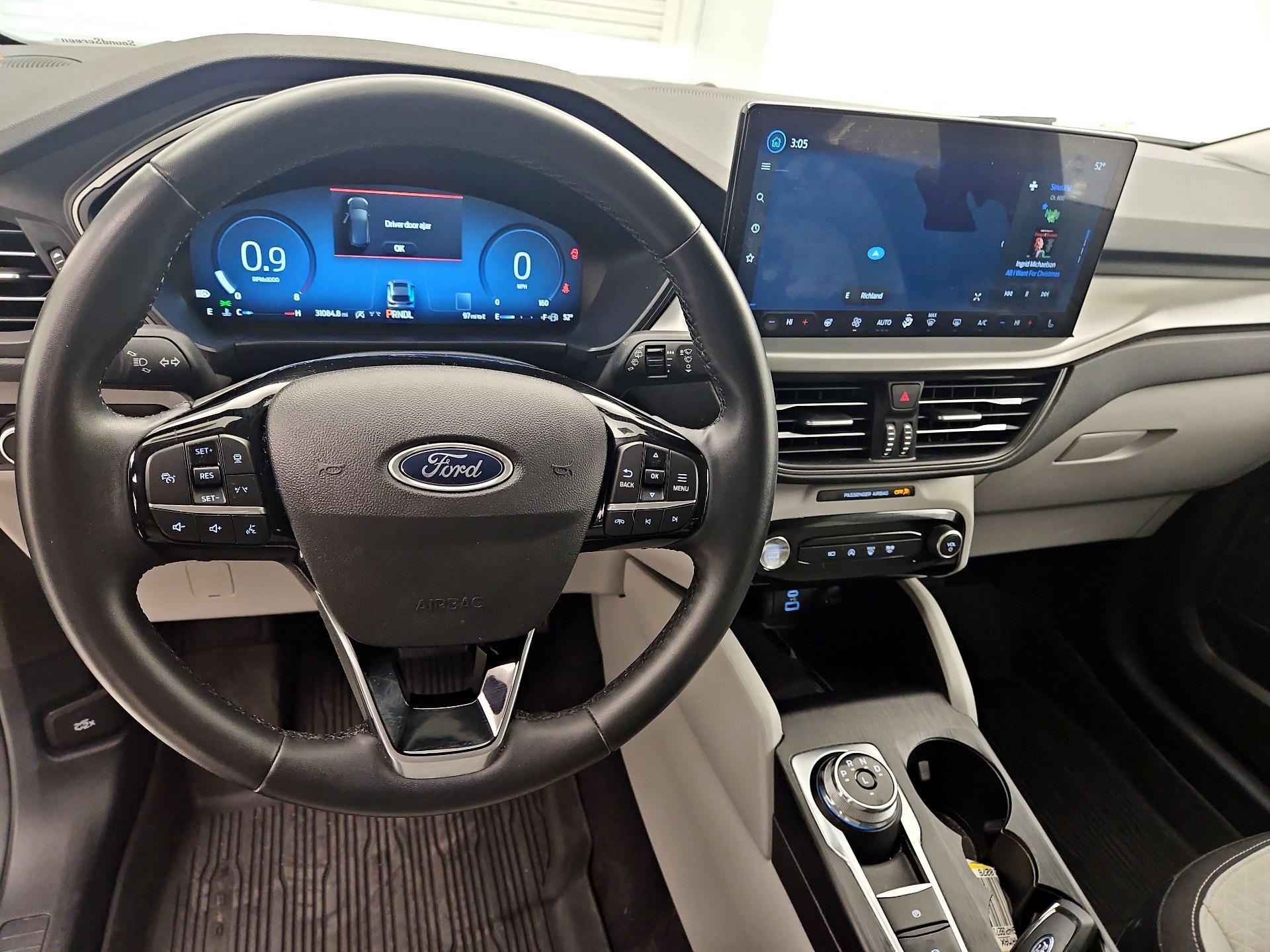 Thumbnail: 2023 Ford Escape - 10