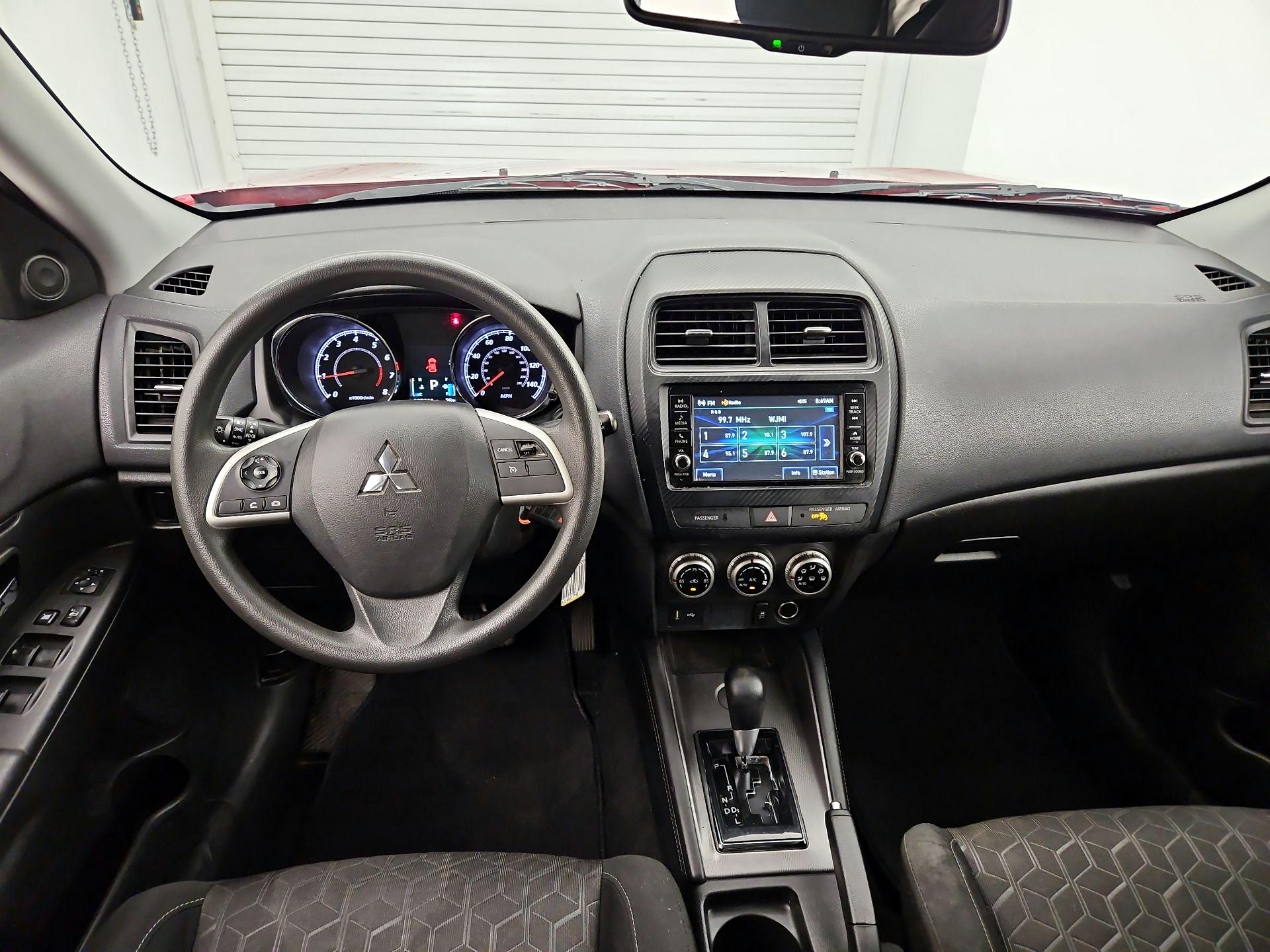 Thumbnail: 2022 Mitsubishi Outlander Sport - 9