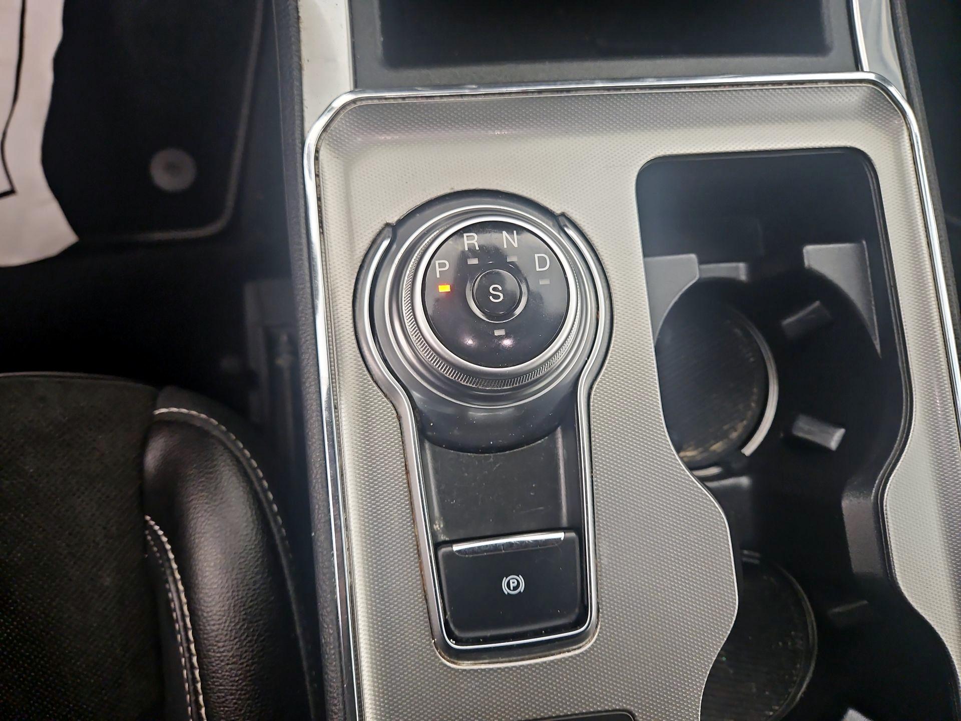 Thumbnail: 2023 Ford Edge - 17