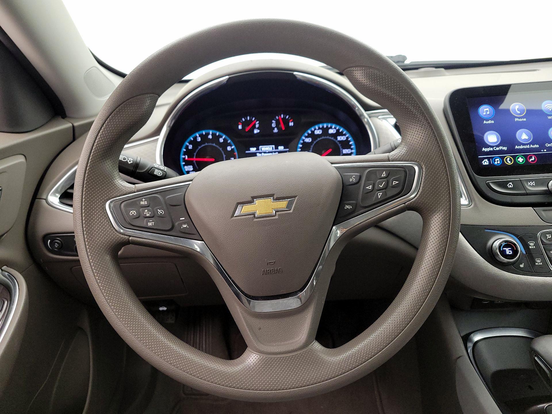 Thumbnail: 2021 Chevrolet Malibu - 10