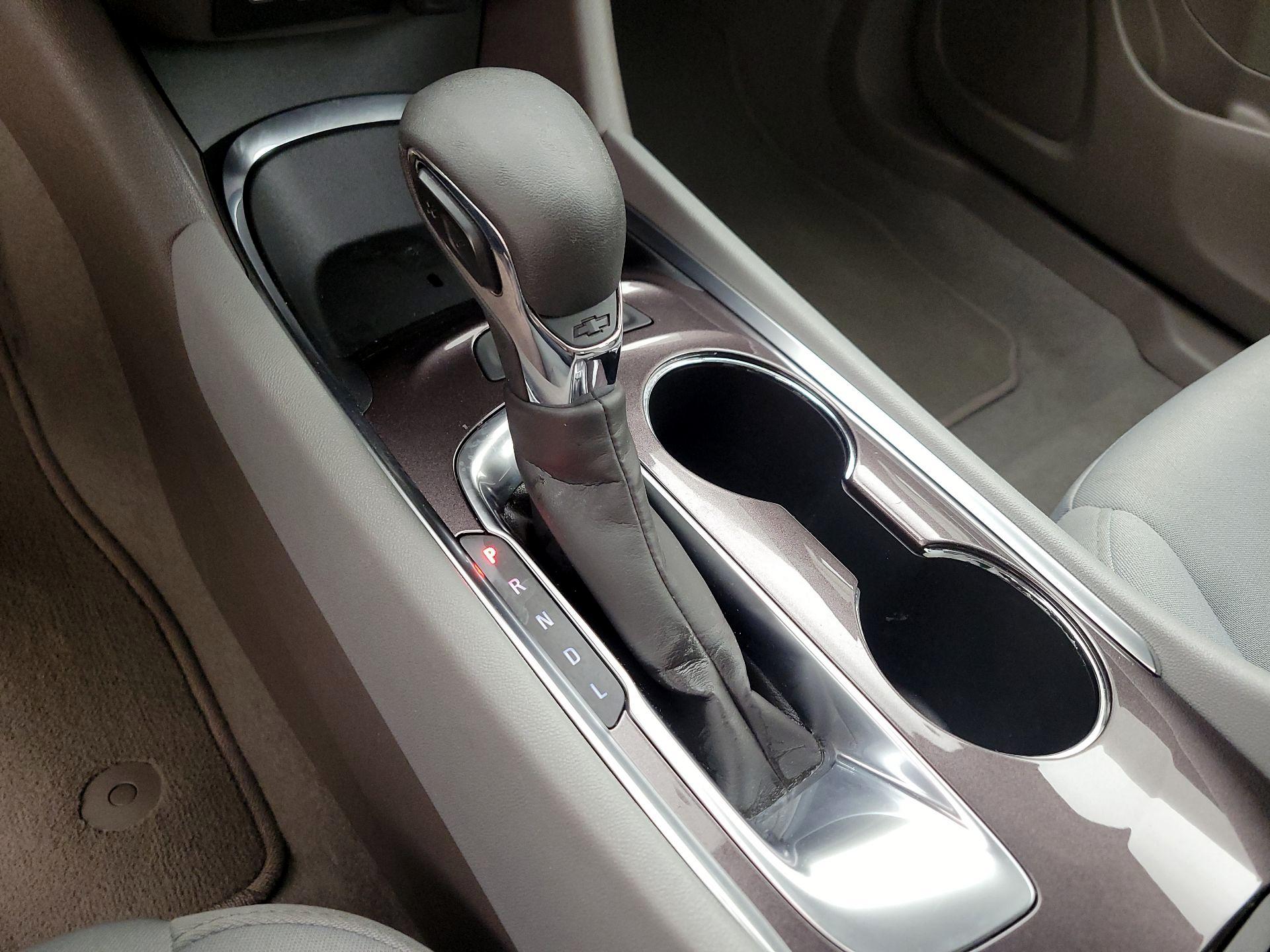 Thumbnail: 2021 Chevrolet Malibu - 17