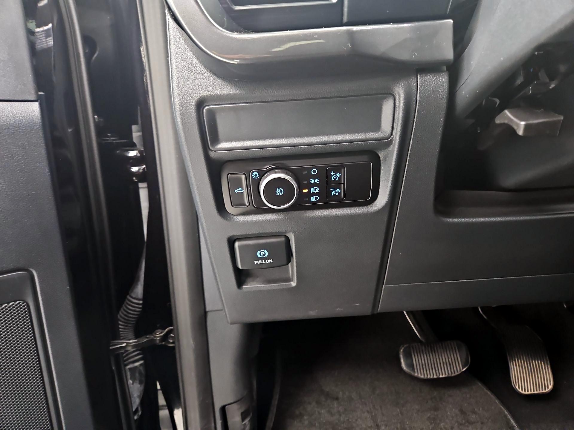 Thumbnail: 2023 Ford F-150 - 13