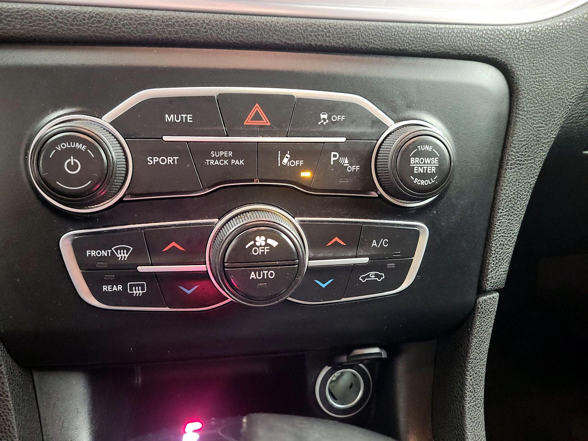 Thumbnail: 2023 Dodge Charger - 14