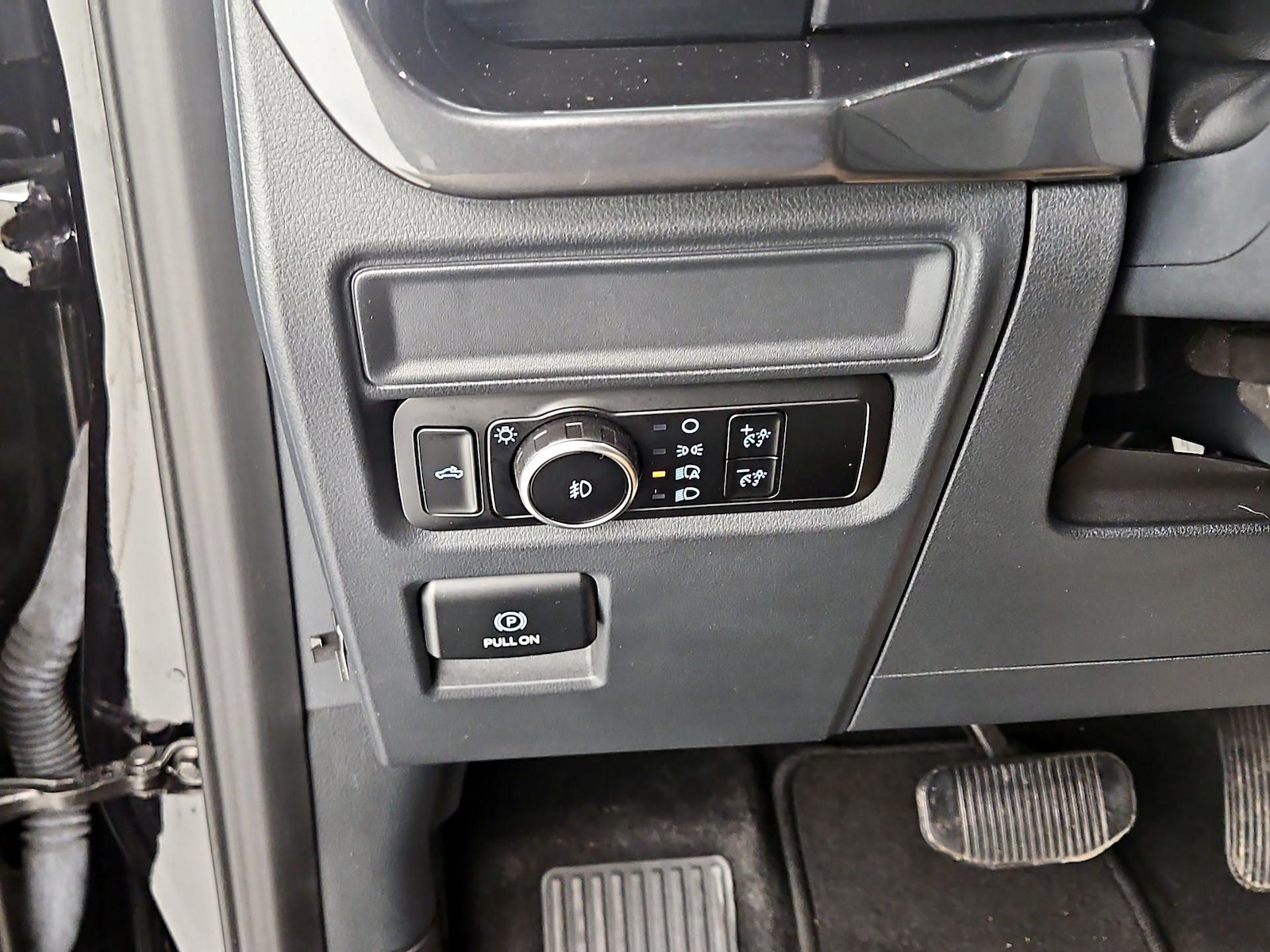 2023 Ford F-150 XL - Photo 14