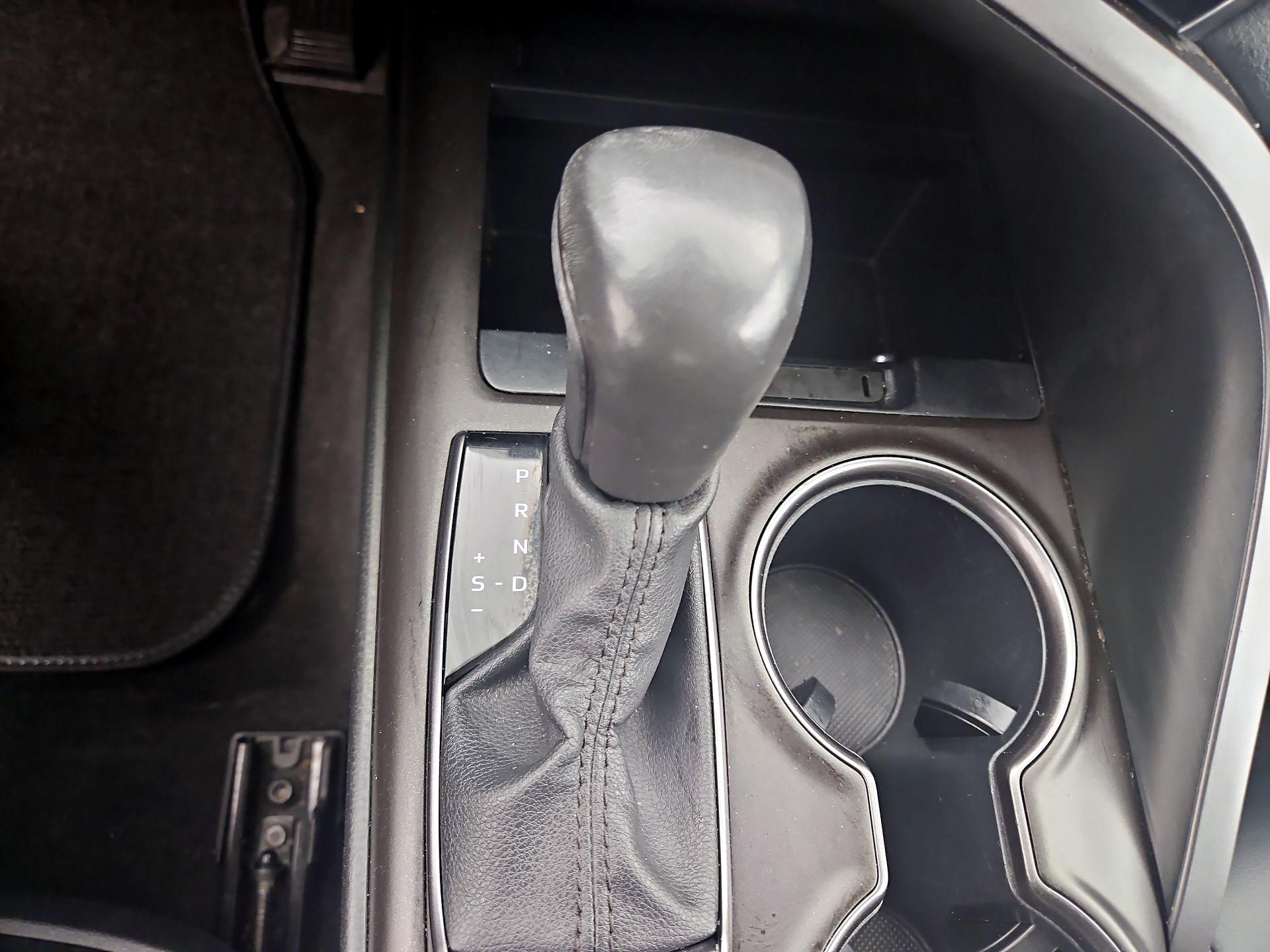 Thumbnail: 2024 Toyota Camry - 17