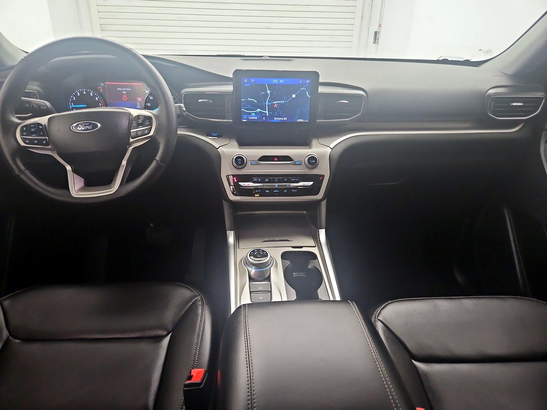 Thumbnail: 2023 Ford Explorer - 9