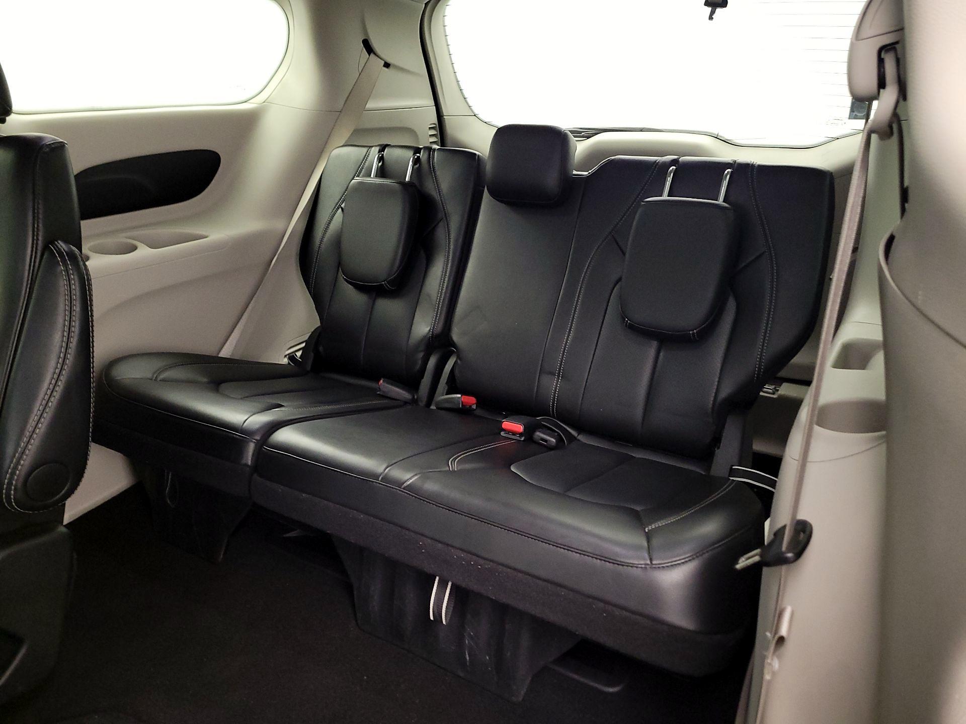 Thumbnail: 2024 Chrysler Pacifica - 20