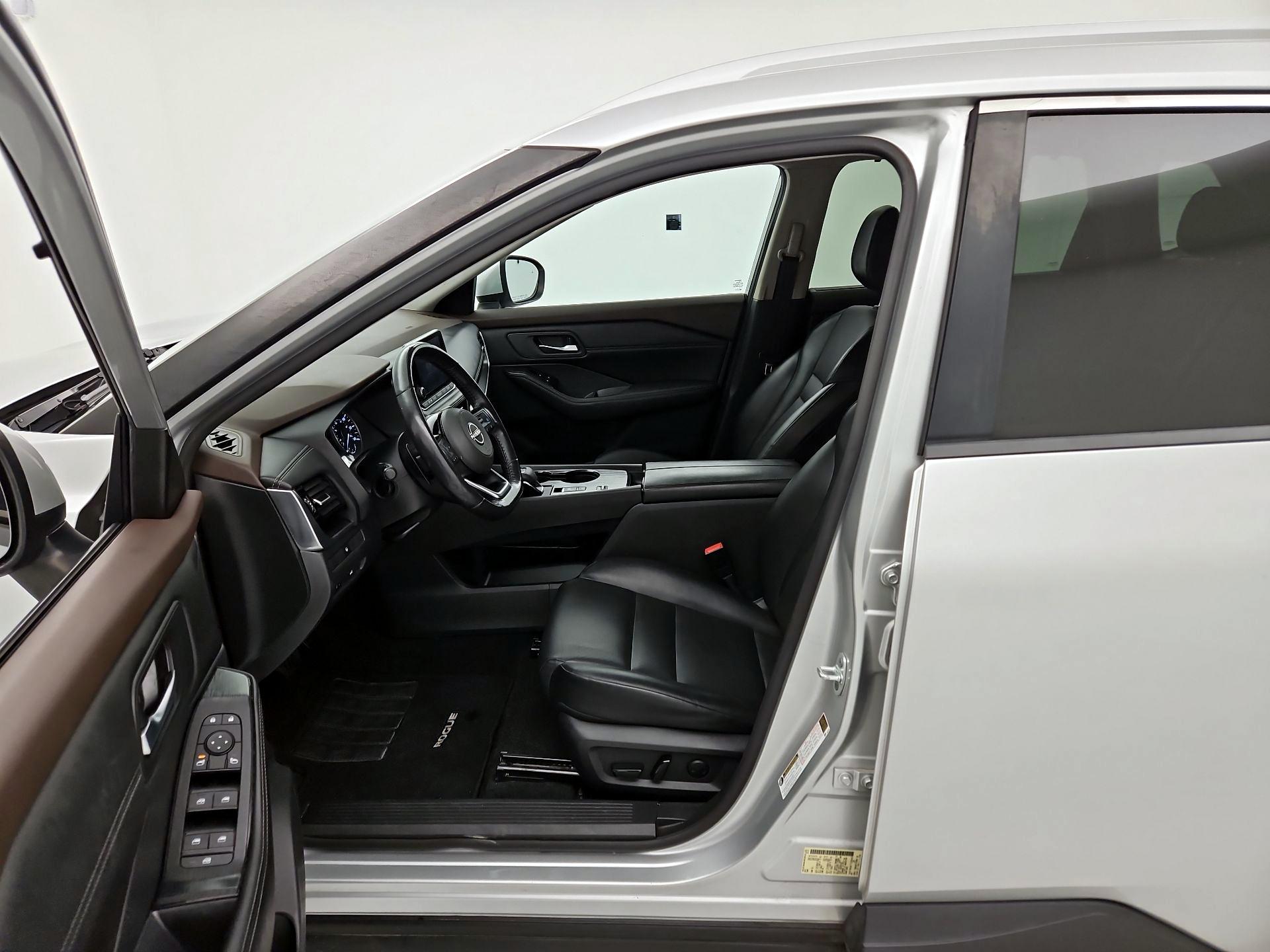 Thumbnail: 2022 Nissan Rogue - 11