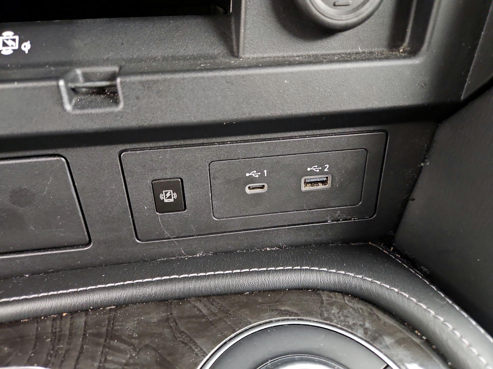 Thumbnail: 2024 INFINITI QX80 - 19