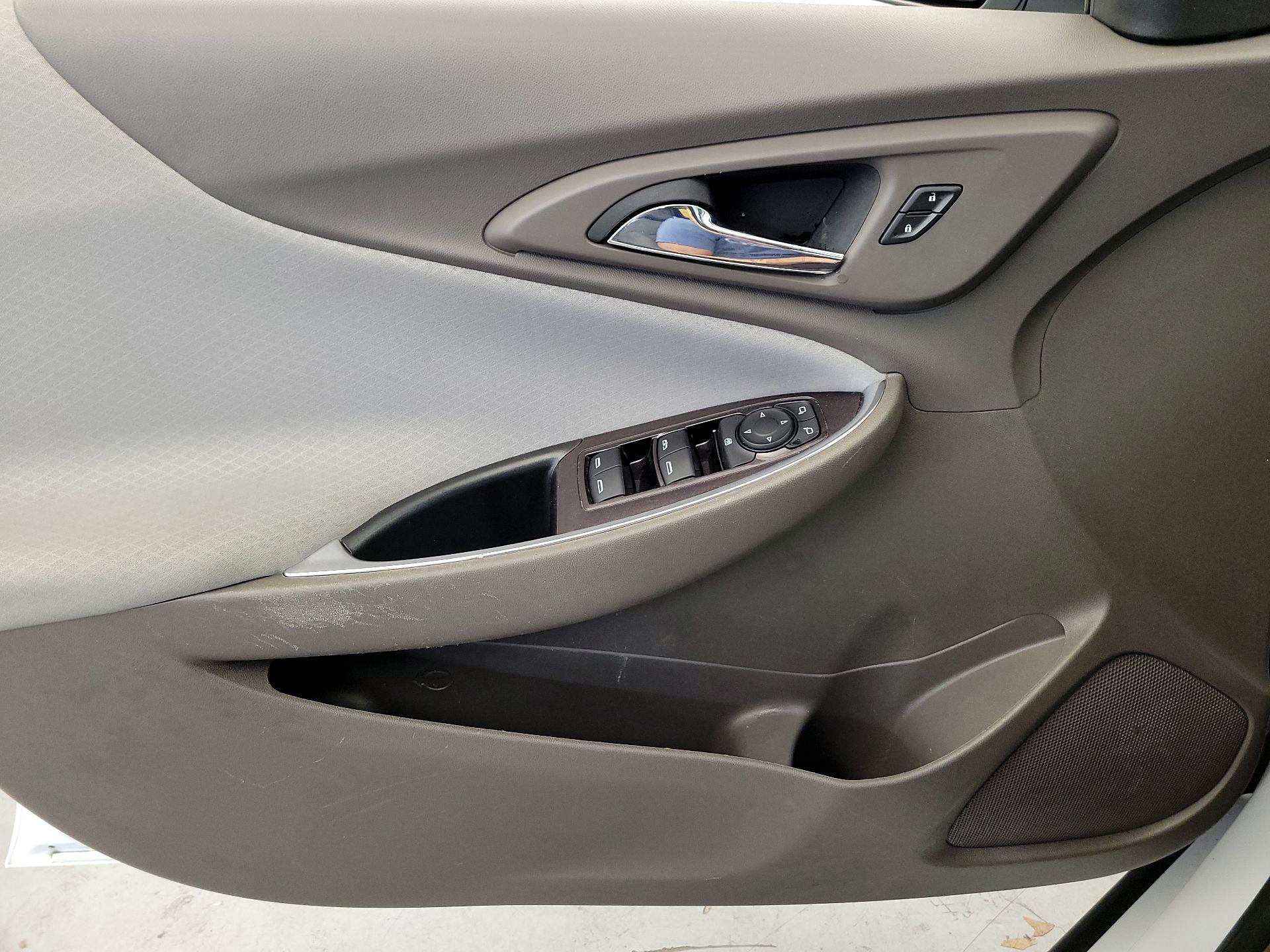 Thumbnail: 2020 Chevrolet Malibu - 12