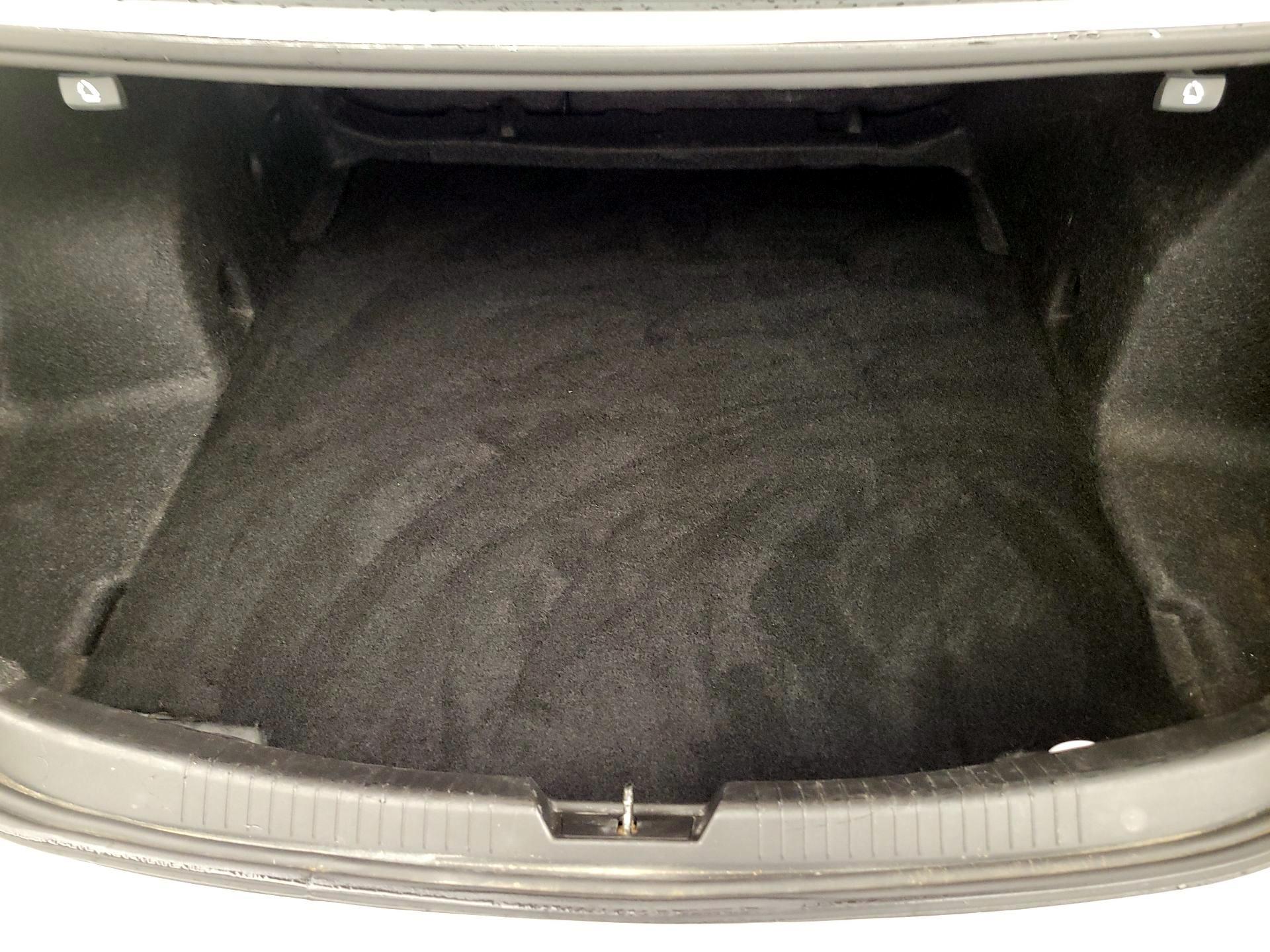 Thumbnail: 2020 Chevrolet Malibu - 16