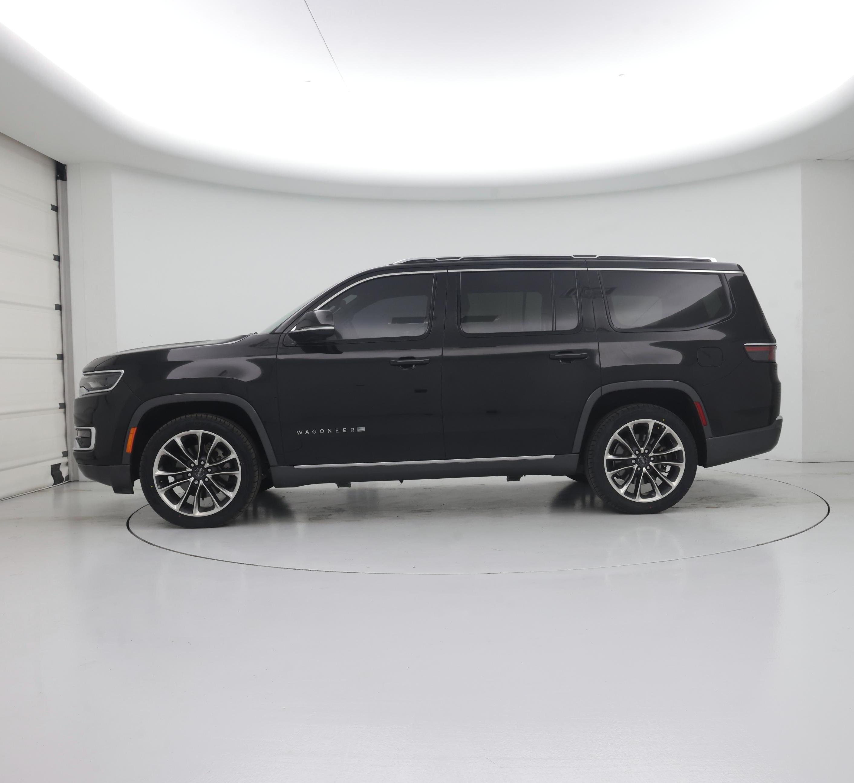 Thumbnail: 2022 Jeep Wagoneer - 3