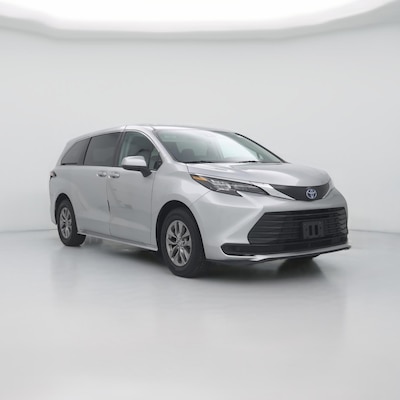 2024 Toyota Sienna LE