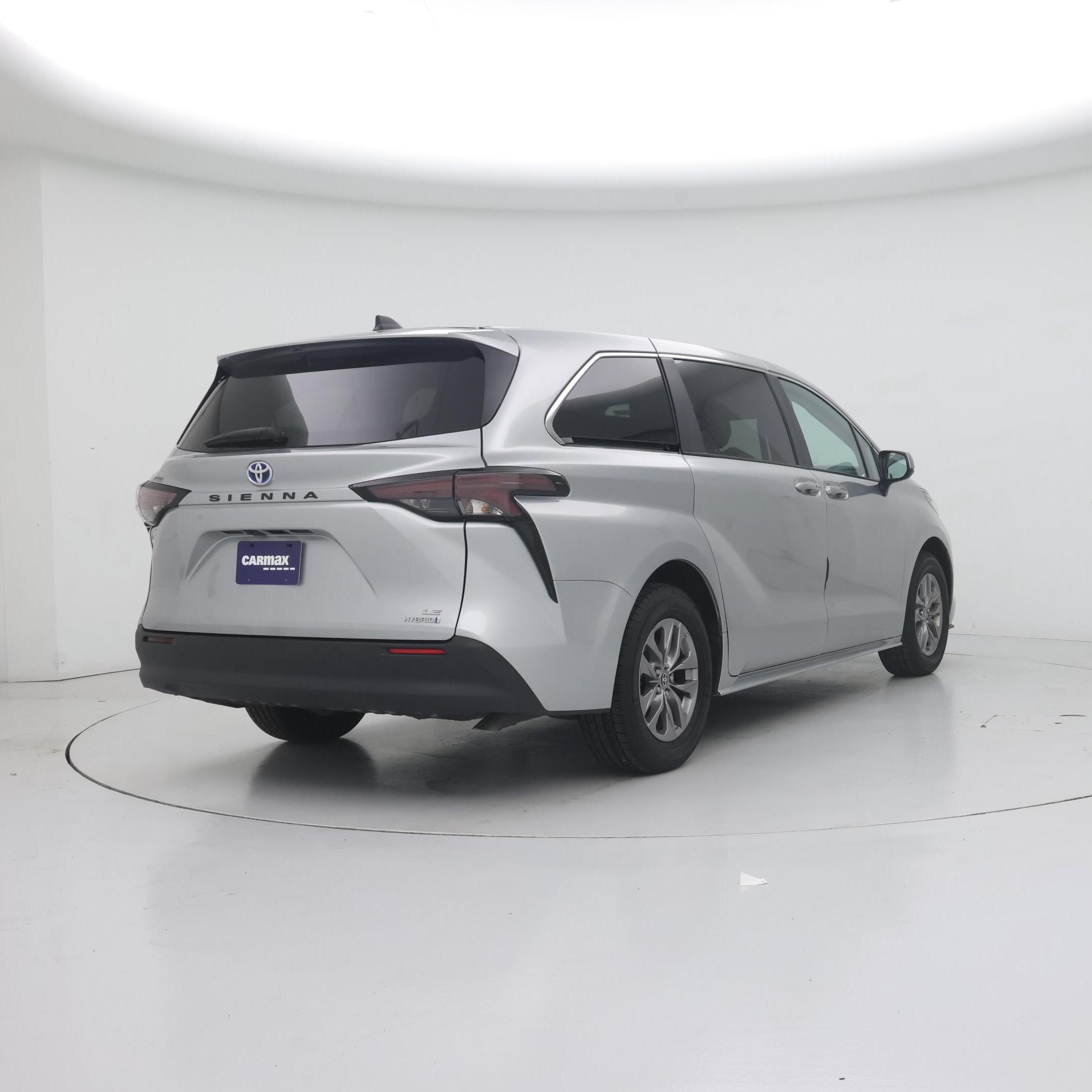 Thumbnail: 2024 Toyota Sienna - 8