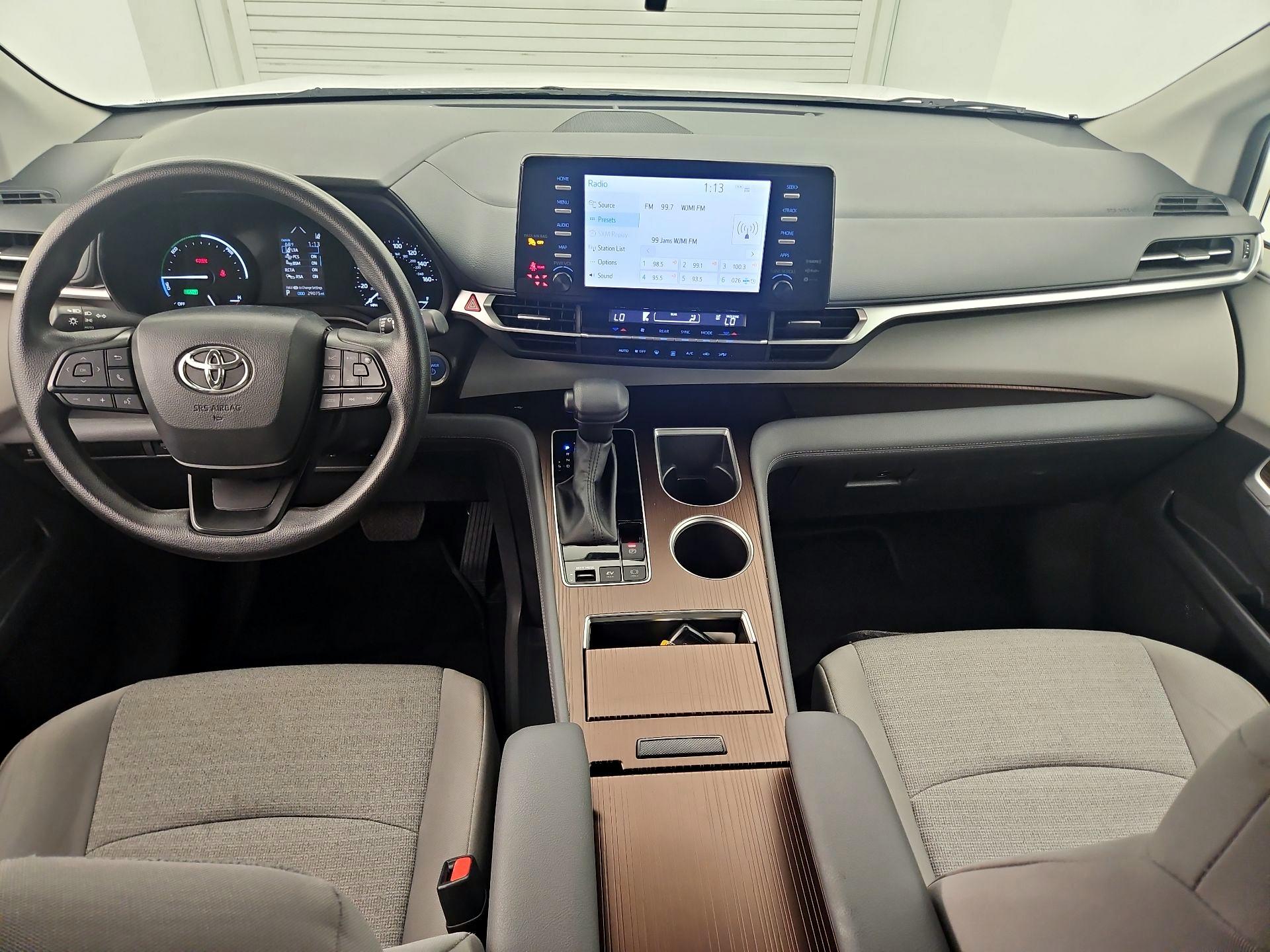 Thumbnail: 2024 Toyota Sienna - 9