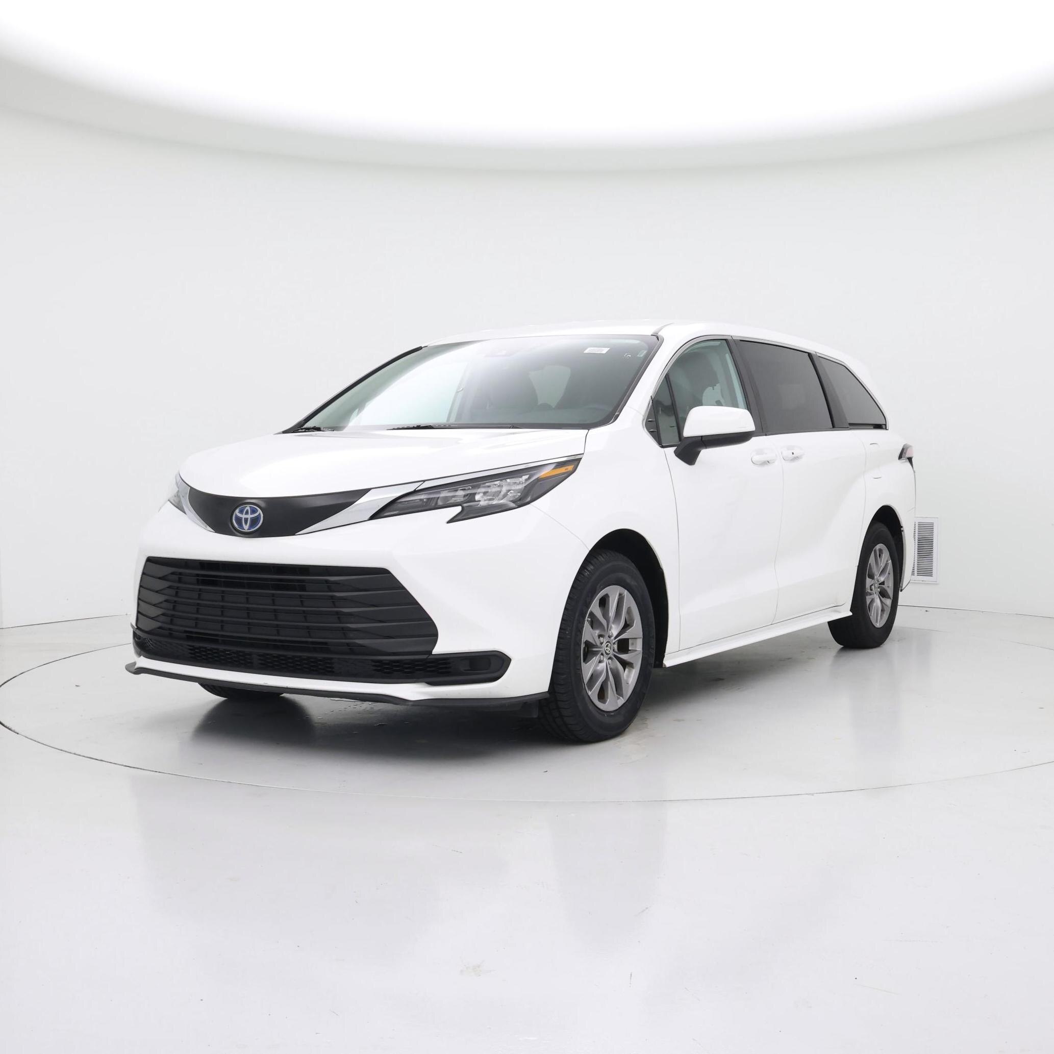 Thumbnail: 2024 Toyota Sienna - 4