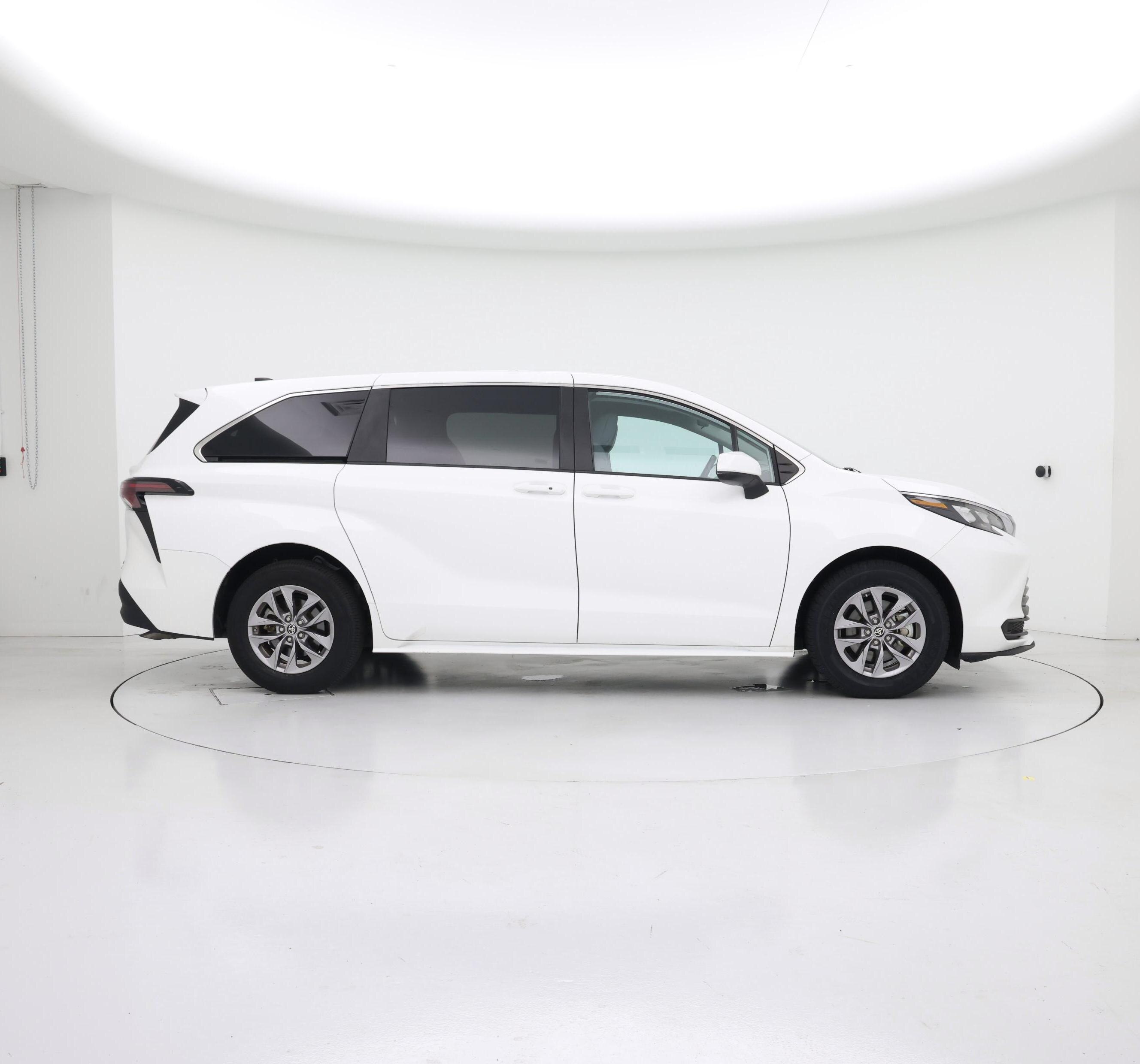 Thumbnail: 2024 Toyota Sienna - 7