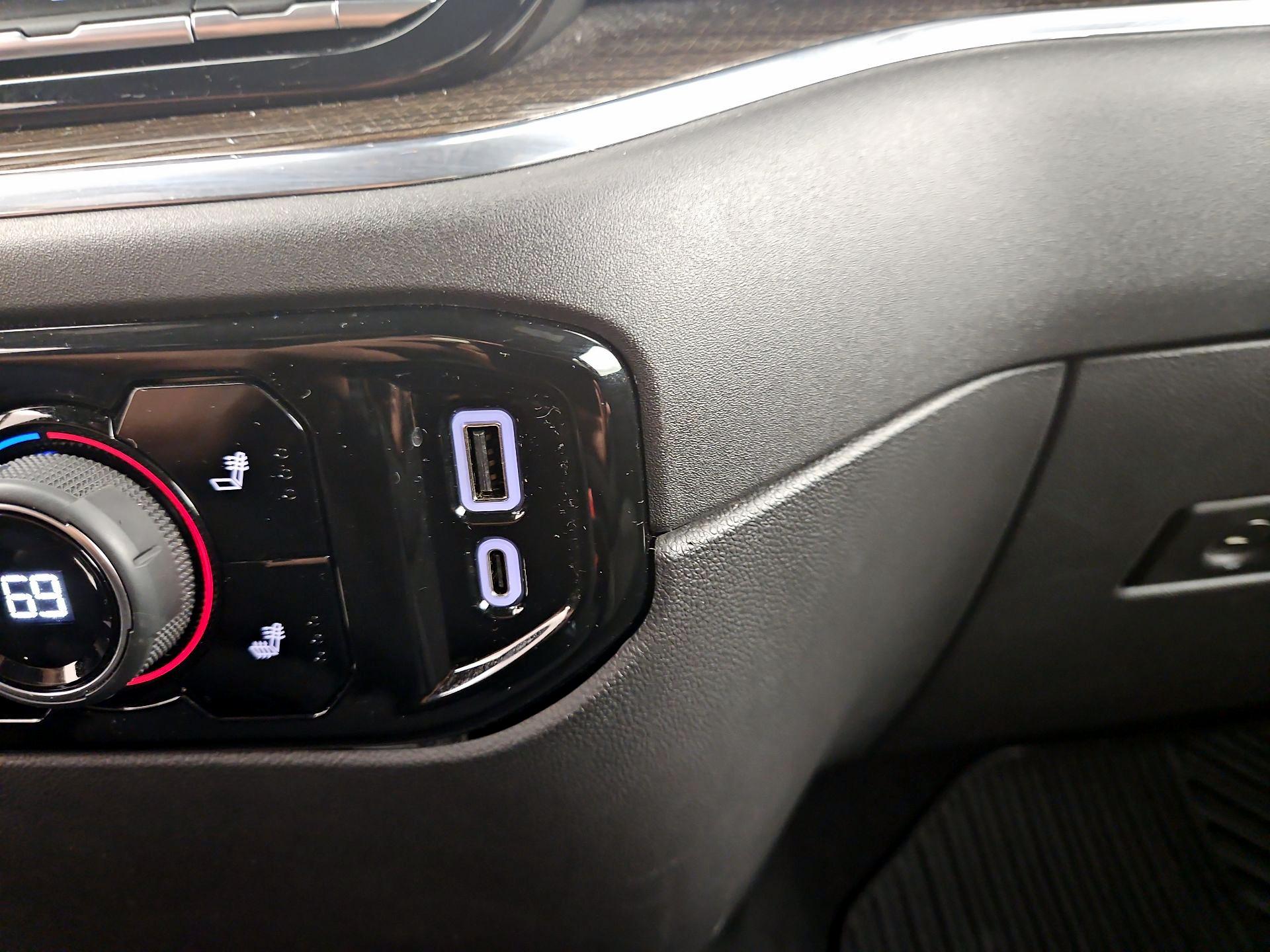 Thumbnail: 2024 Chevrolet Silverado 1500 - 19