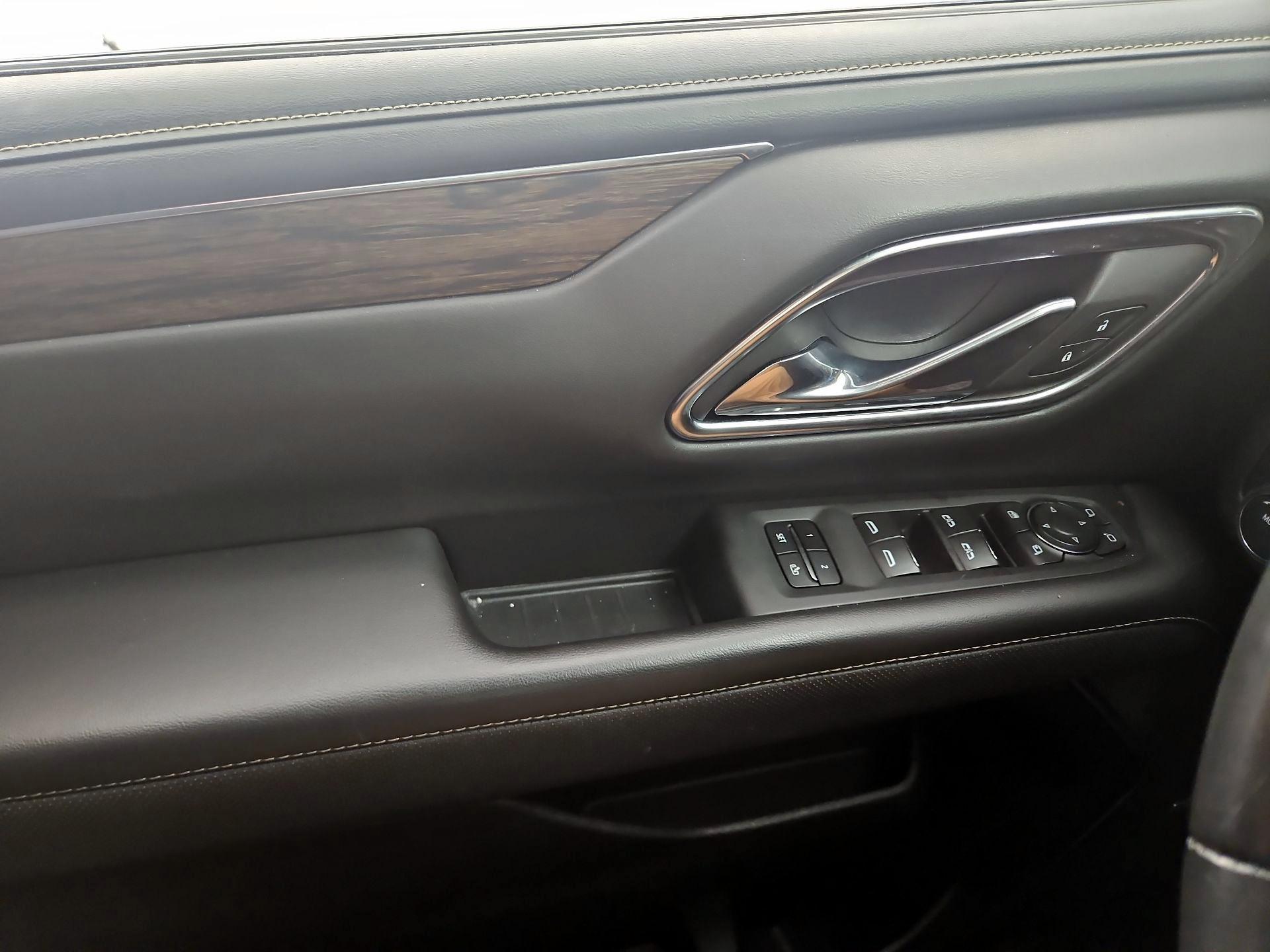 Thumbnail: 2023 Chevrolet Suburban - 12