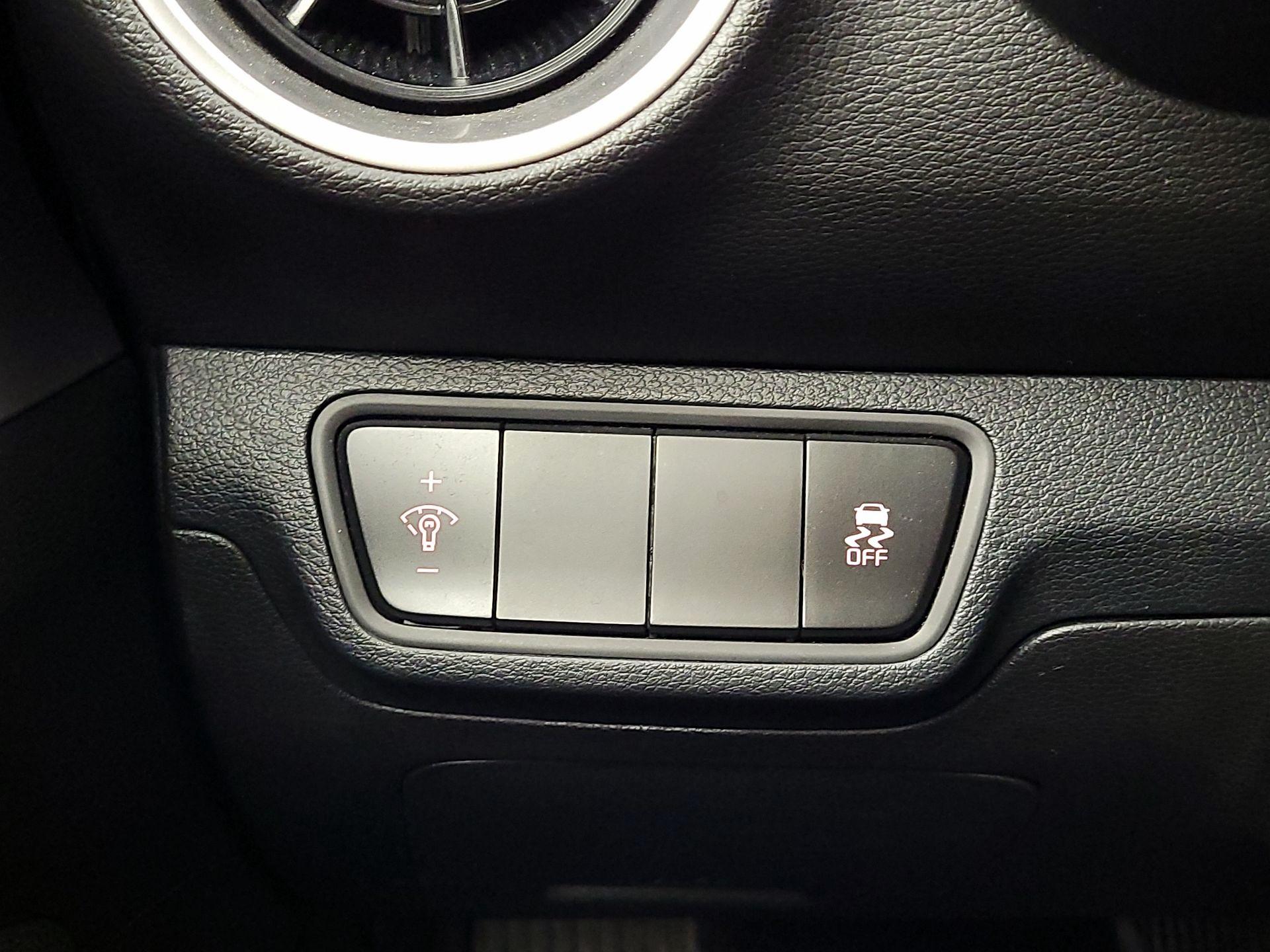 Thumbnail: 2024 Kia Forte - 13