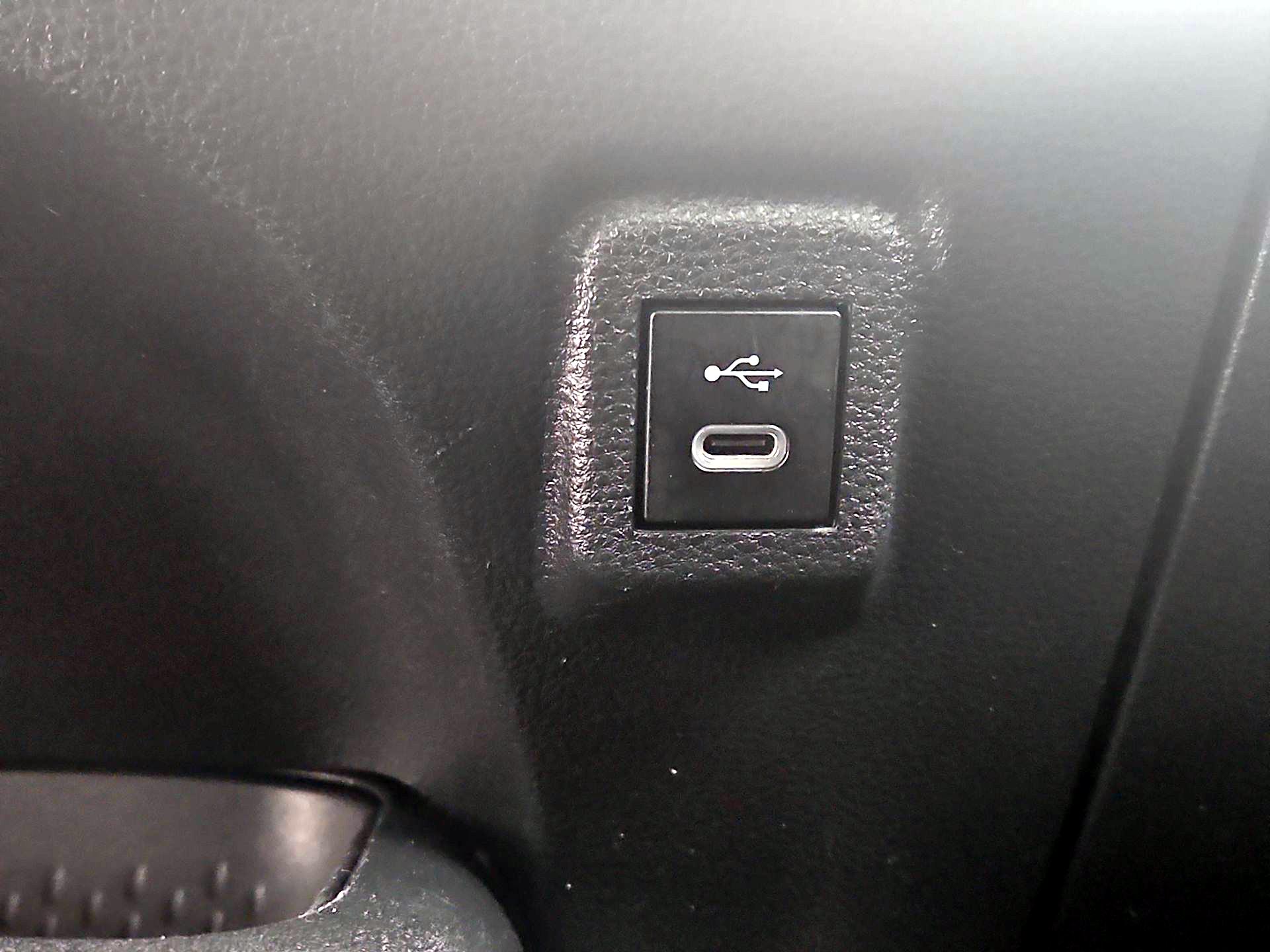 Thumbnail: 2023 Toyota Corolla - 18