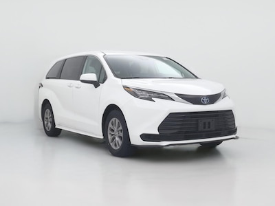 2024 Toyota Sienna Hybrid LE