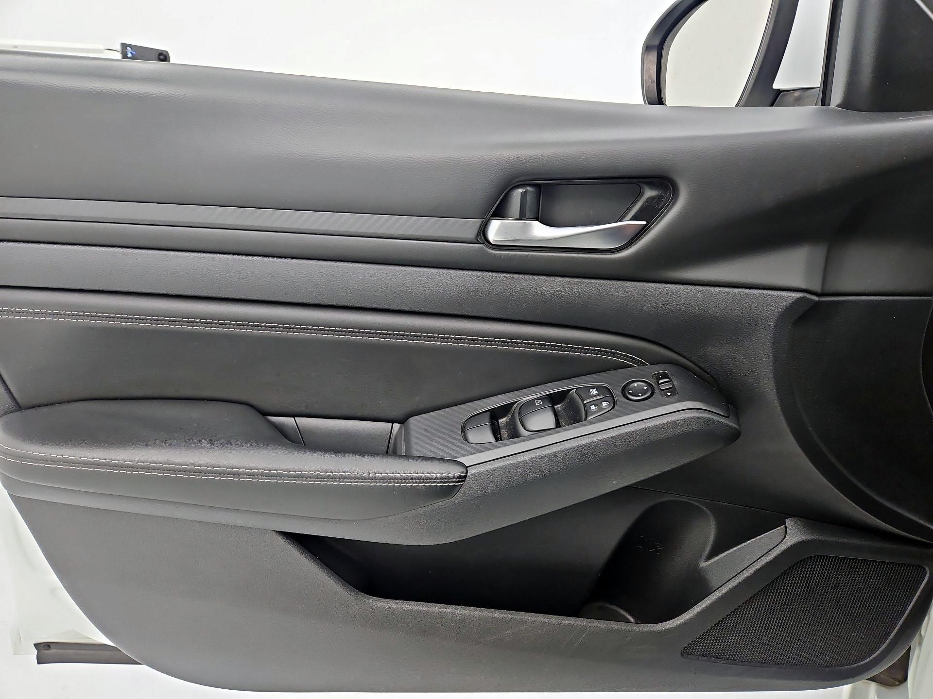 Thumbnail: 2020 Nissan Altima - 12