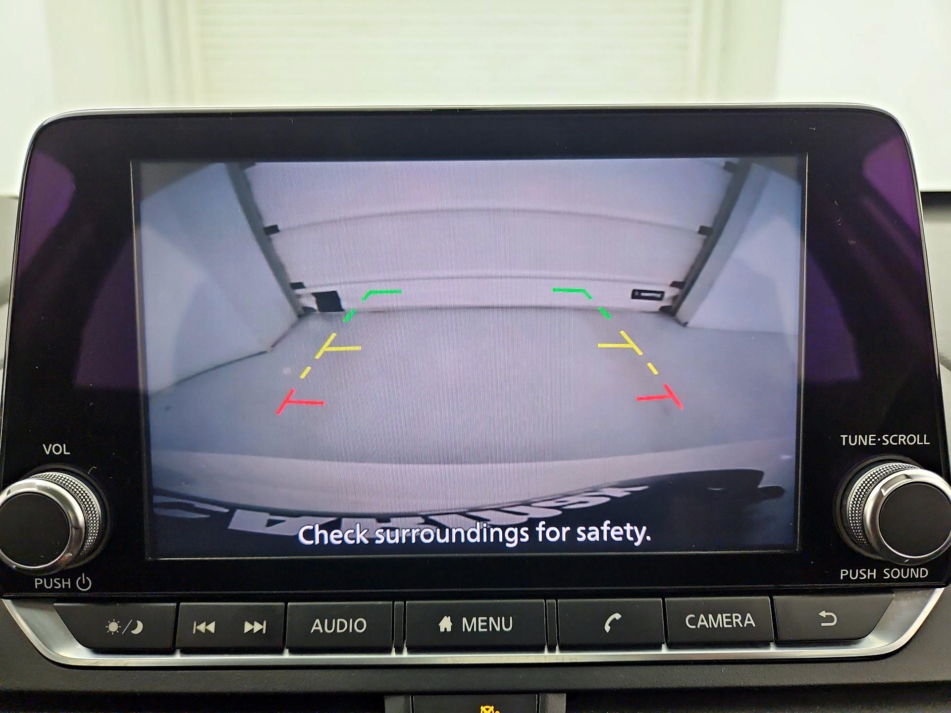 Thumbnail: 2020 Nissan Altima - 14