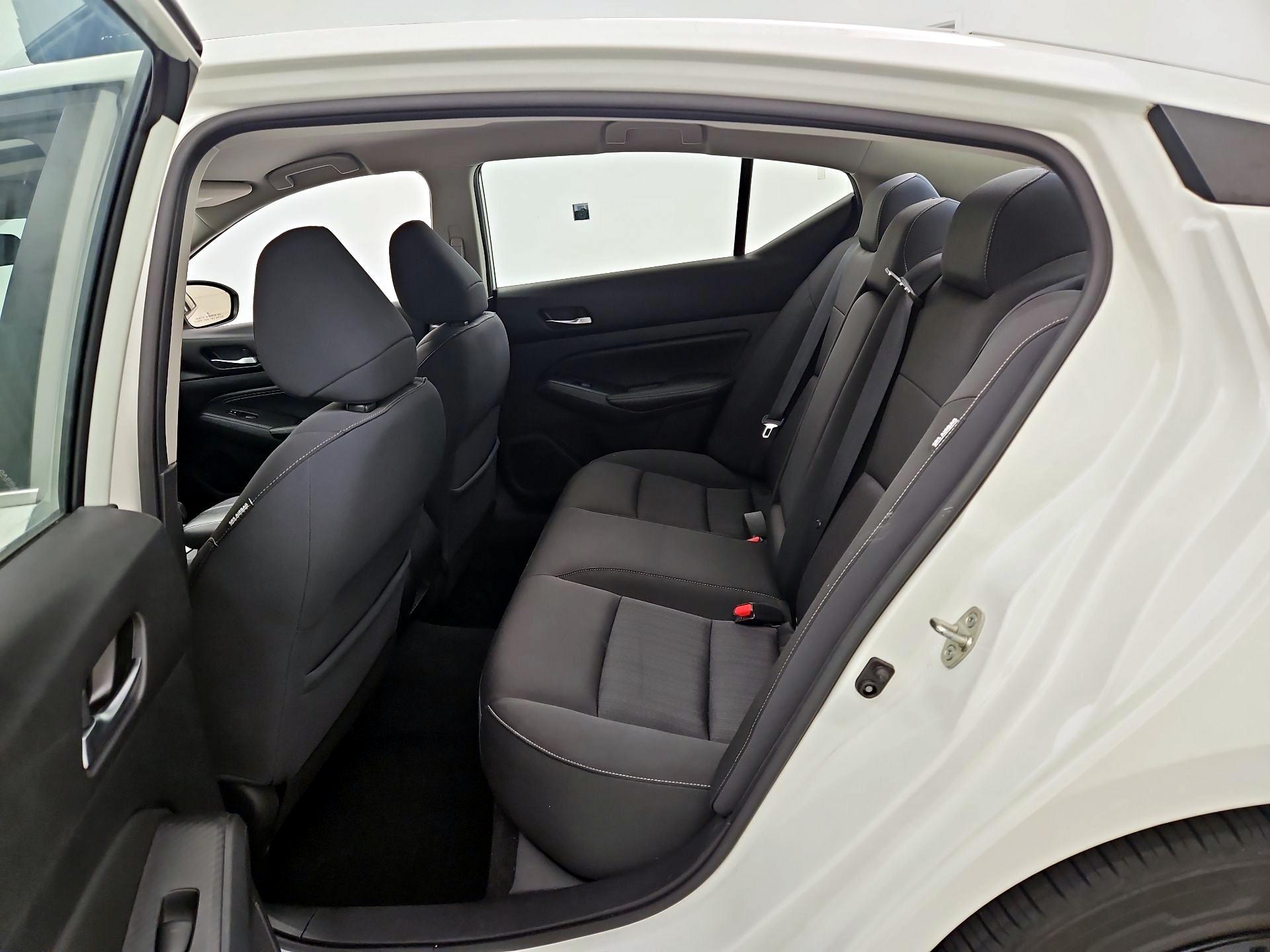 Thumbnail: 2020 Nissan Altima - 19