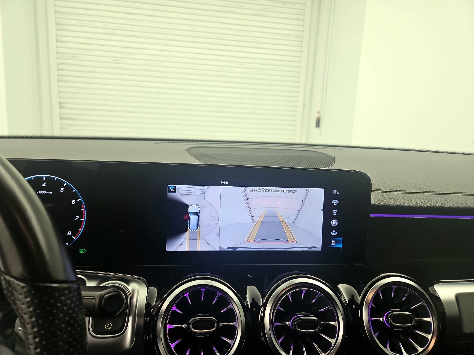 Thumbnail: 2023 Mercedes-Benz GLB - 14