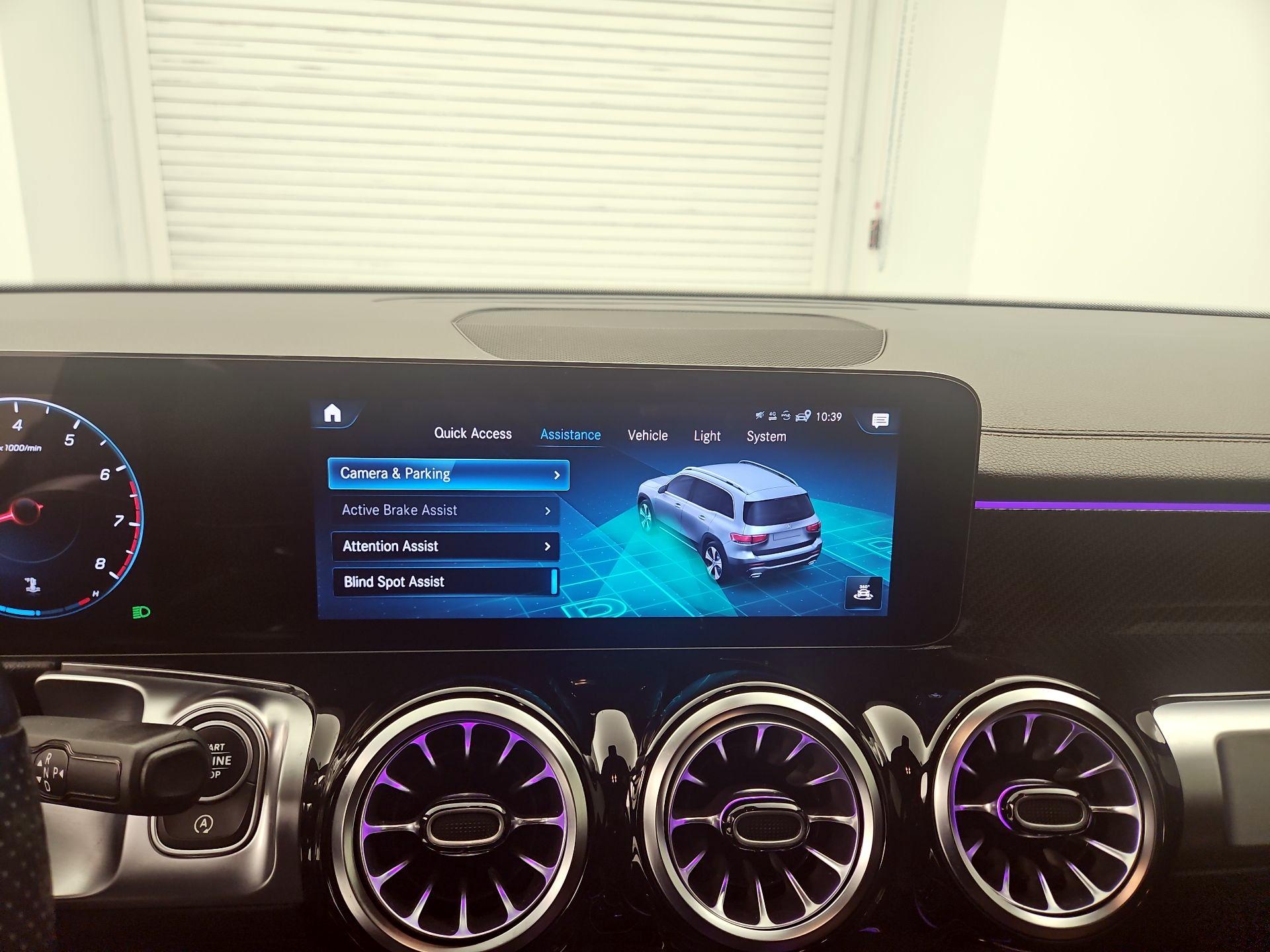 Thumbnail: 2023 Mercedes-Benz GLB - 15