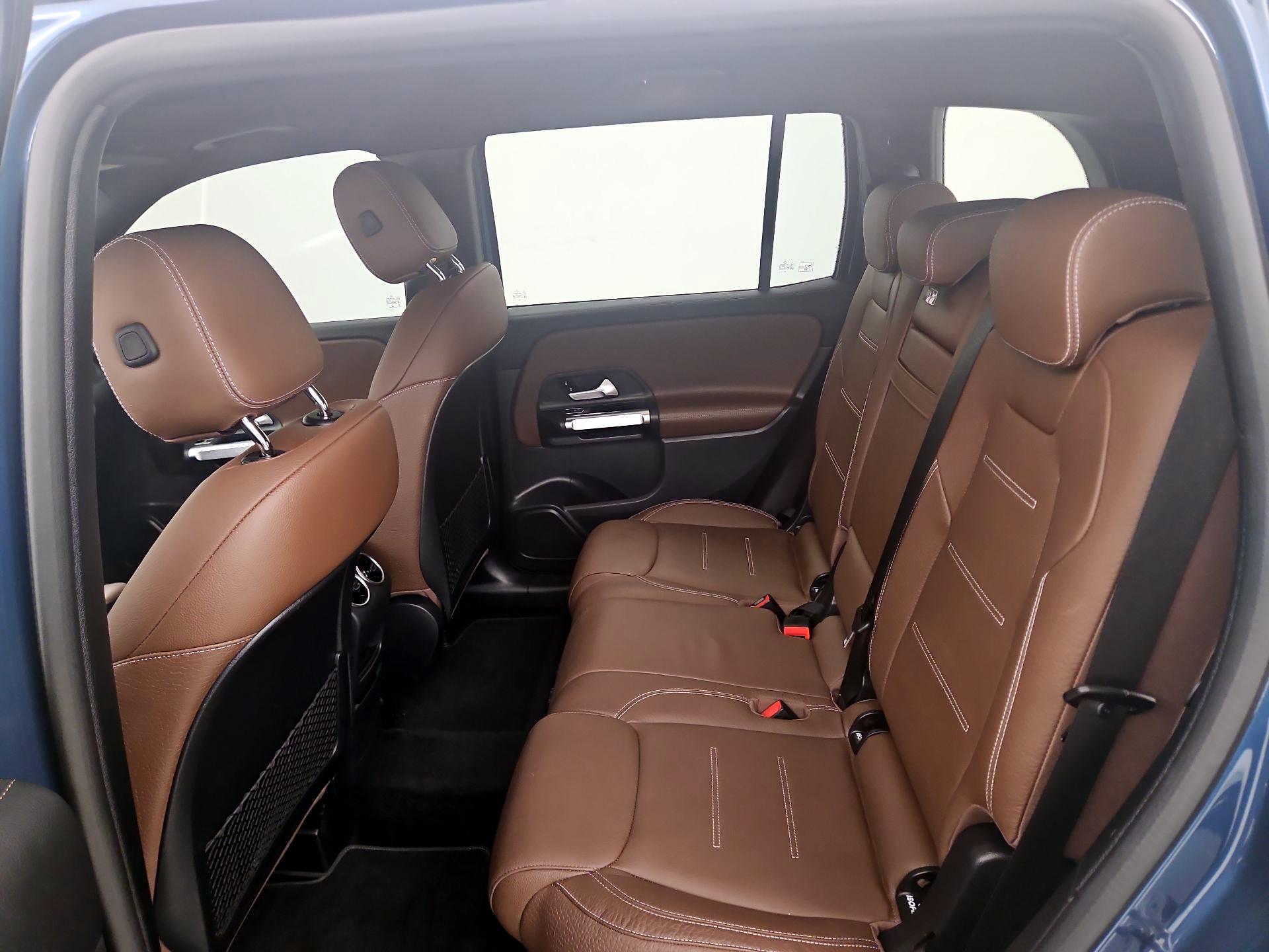 Thumbnail: 2023 Mercedes-Benz GLB - 20