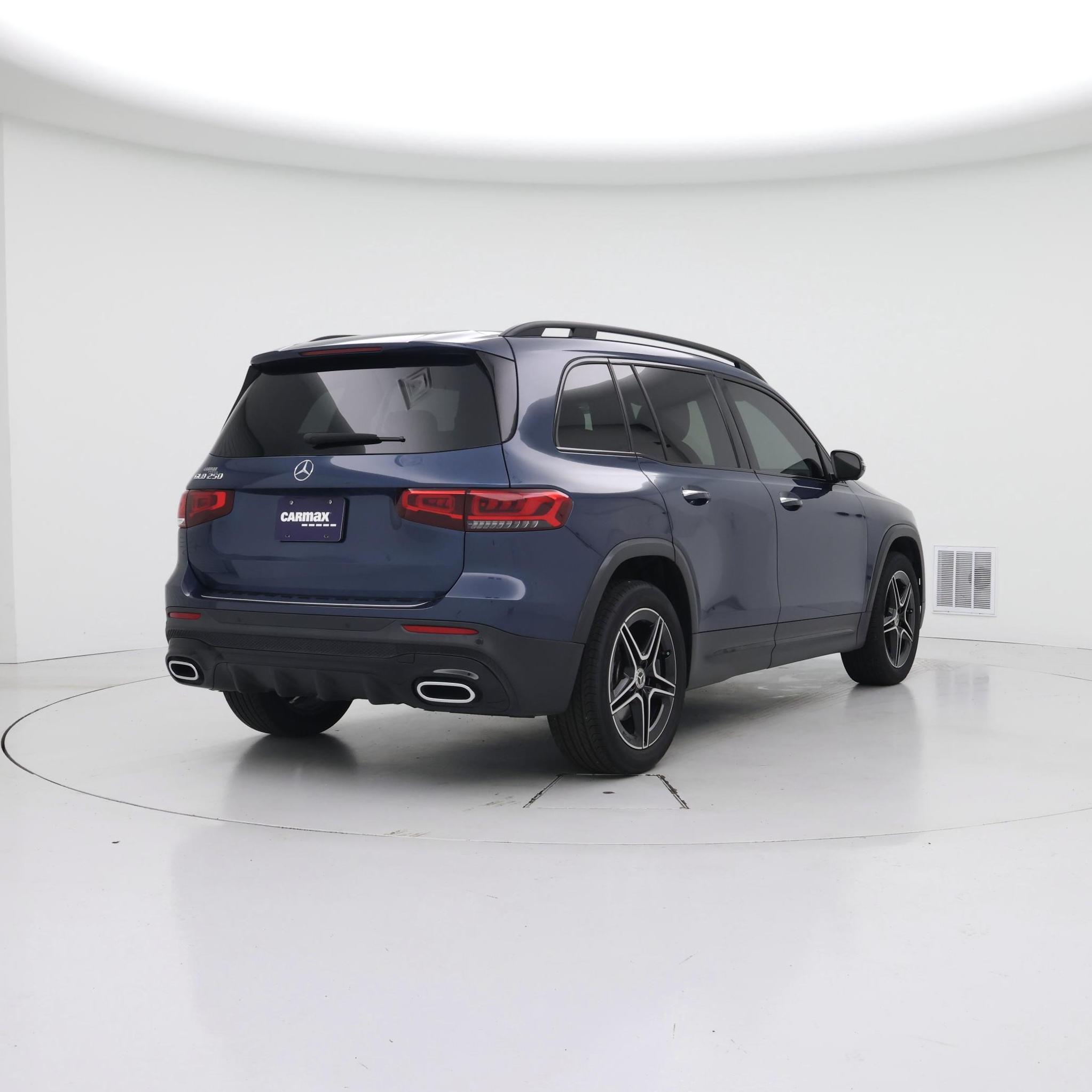 Thumbnail: 2023 Mercedes-Benz GLB - 8