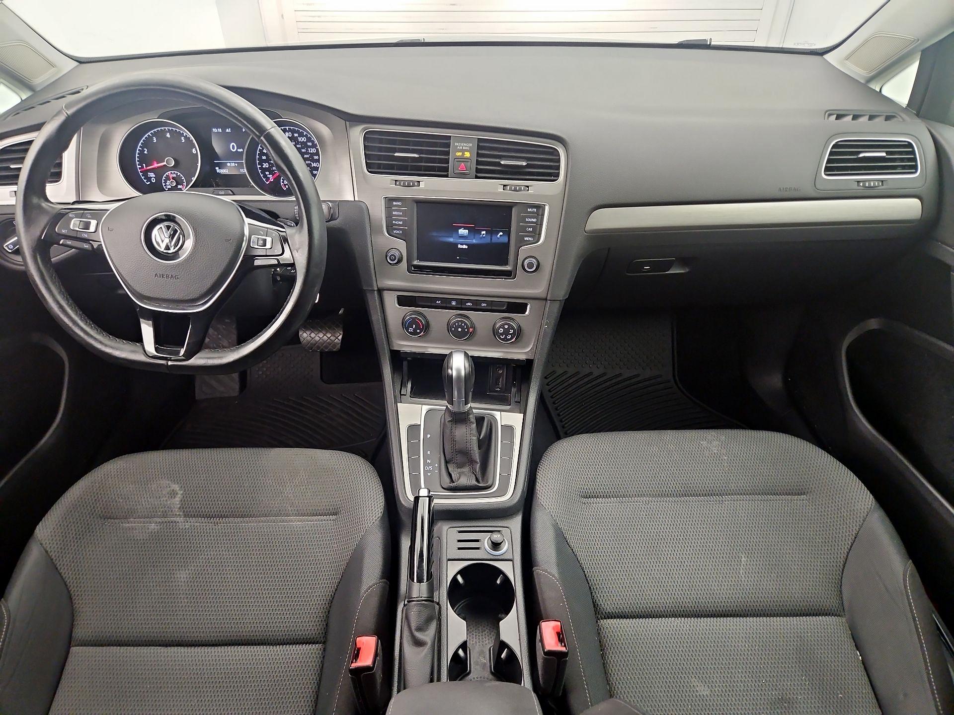 Thumbnail: 2016 Volkswagen Golf - 9