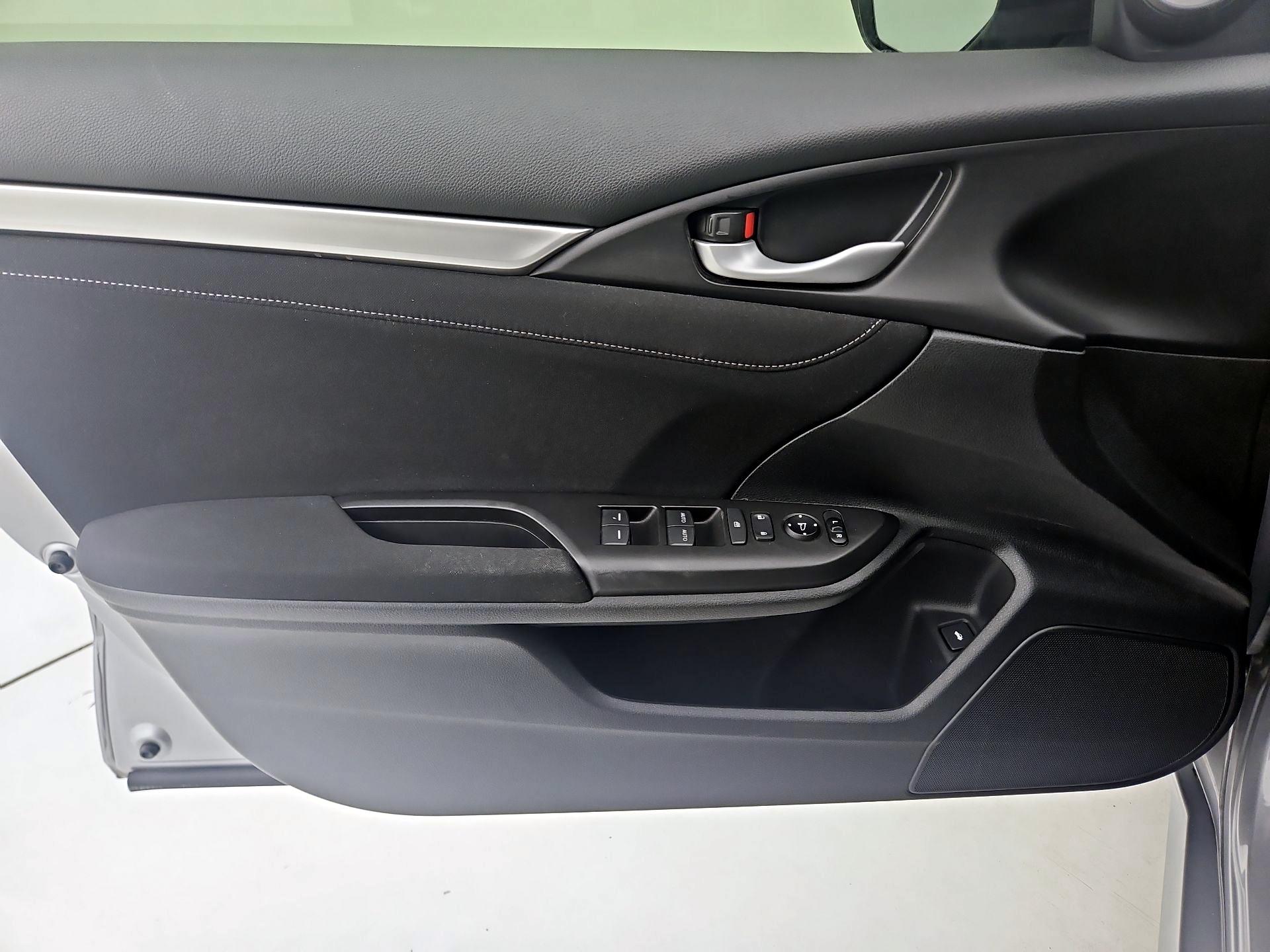 Thumbnail: 2019 Honda Civic - 12