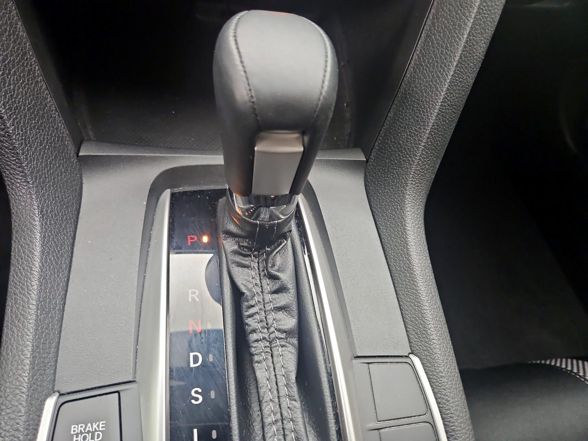 Thumbnail: 2019 Honda Civic - 17